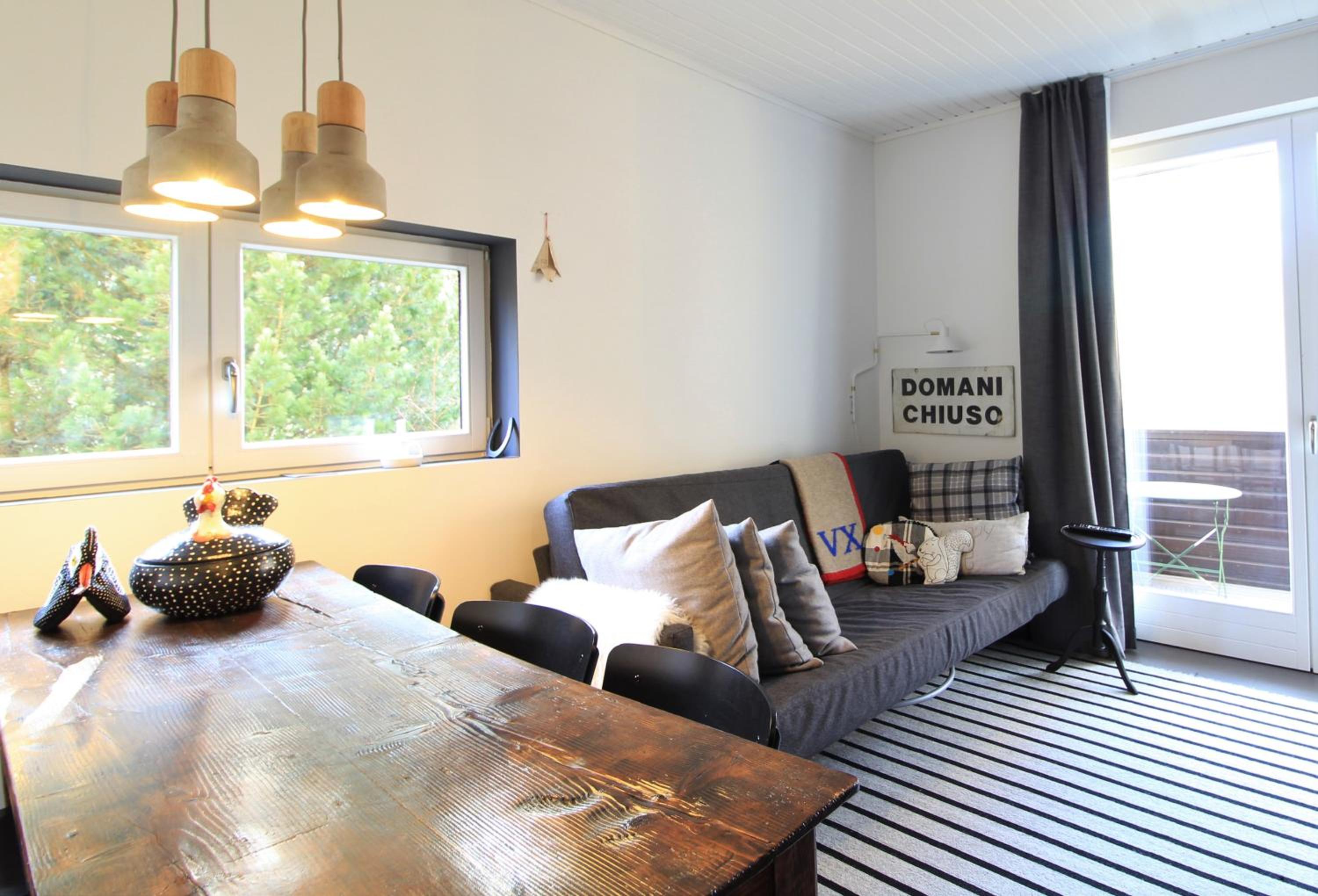IRIS TOP 3 DESIGN APARTMENT