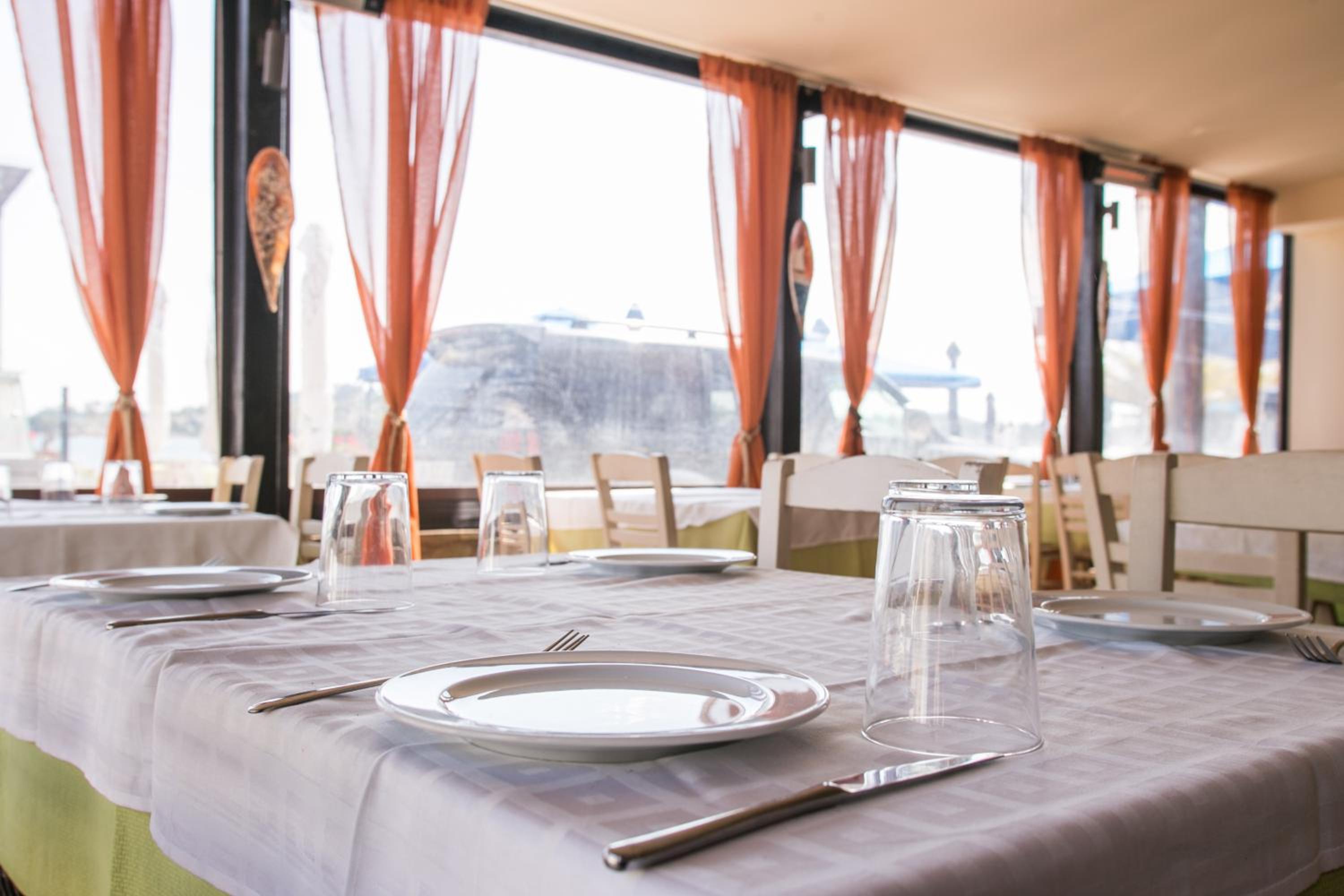 restaurant