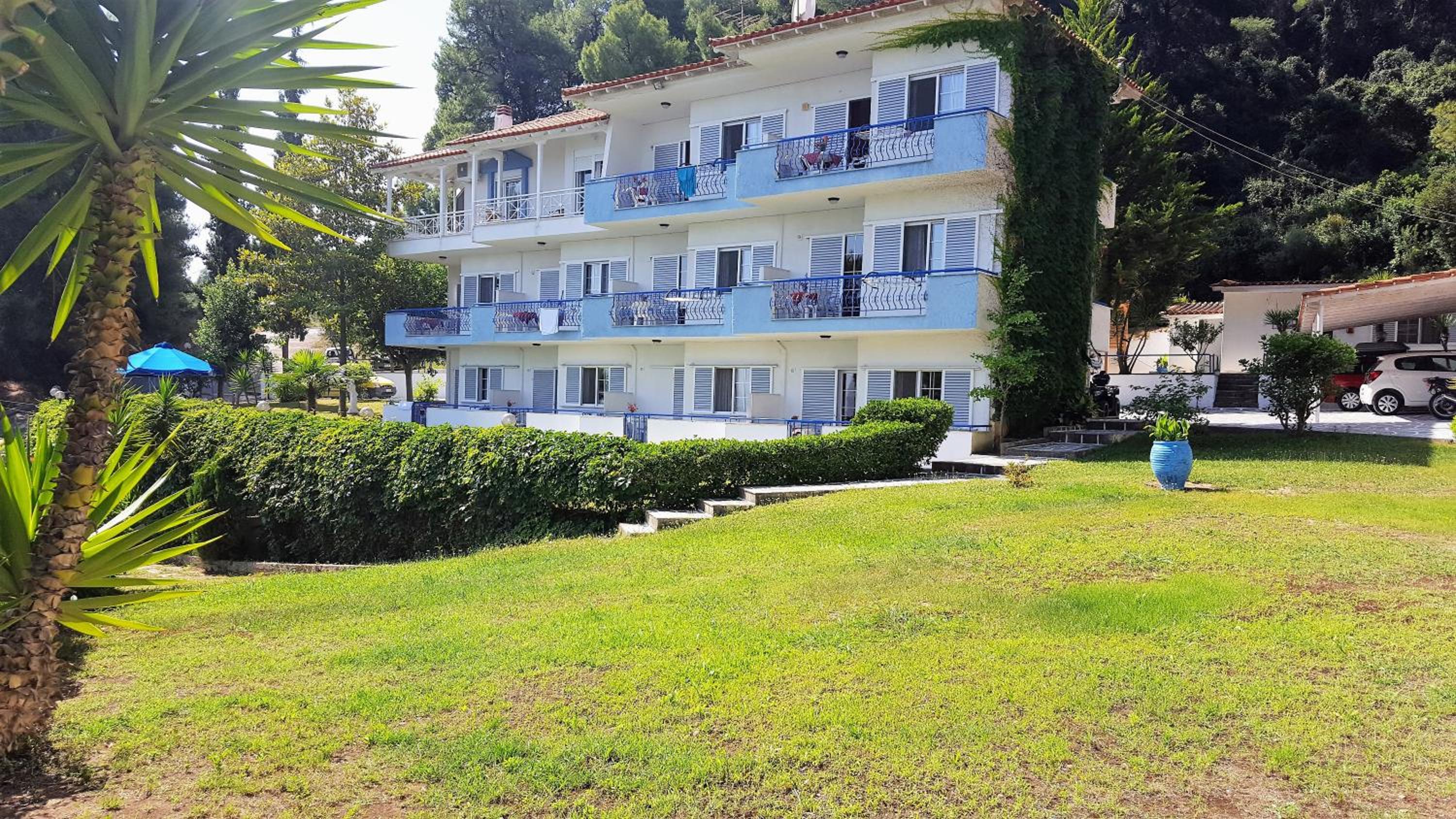 Roditsa Patritsia Apartments