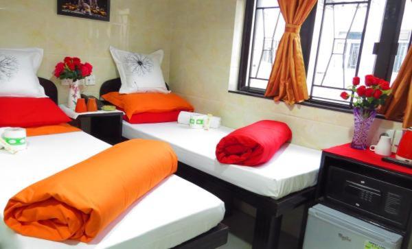 Davao Hostel Block D 24 HOUR RECEPTION 10TH FLOOR FLAT D8 CHUNGKING MANSION TSIM SHA TSUI KOWLOON