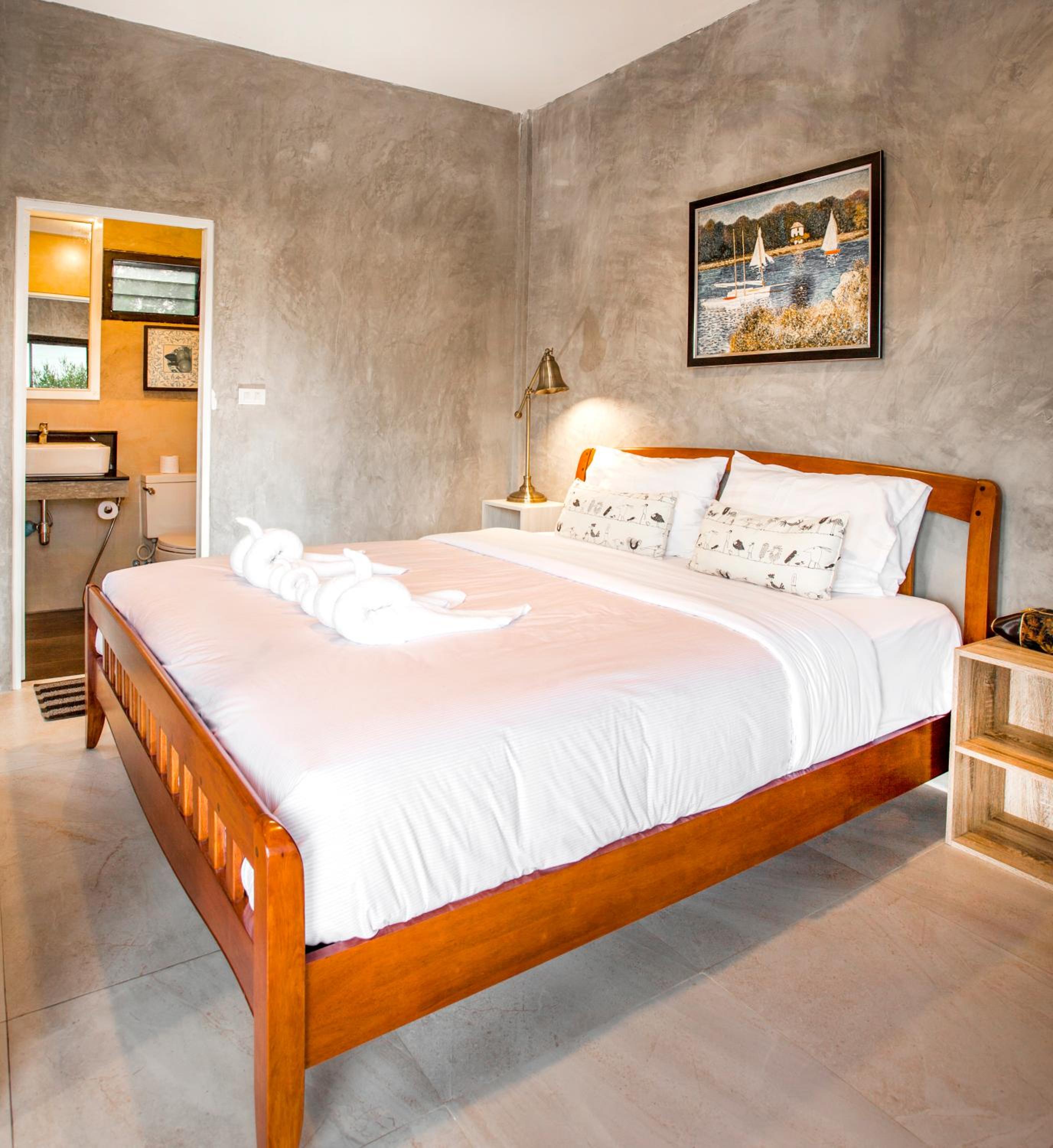 White Knot Khao Yai