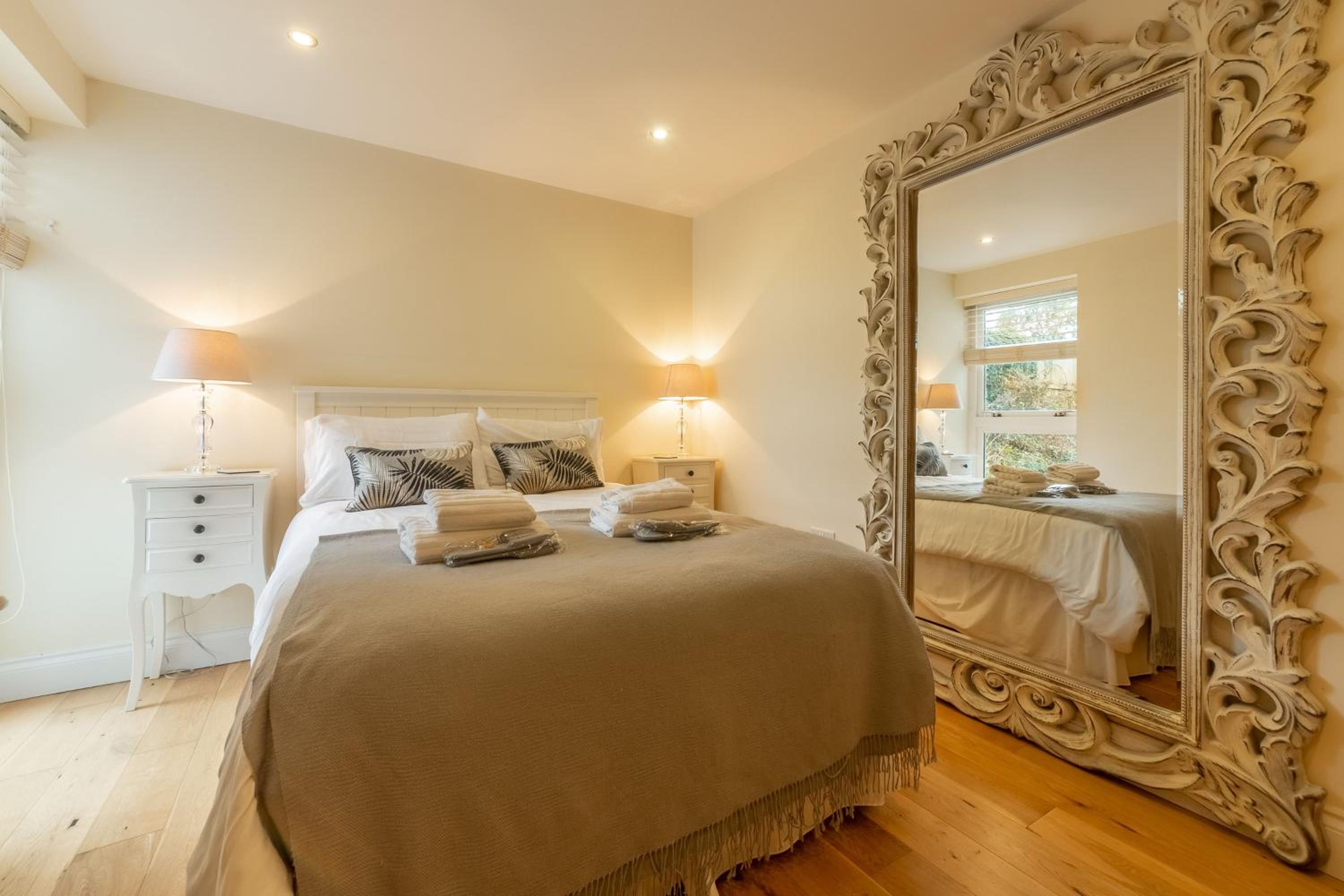6 Sandy Lane view 4