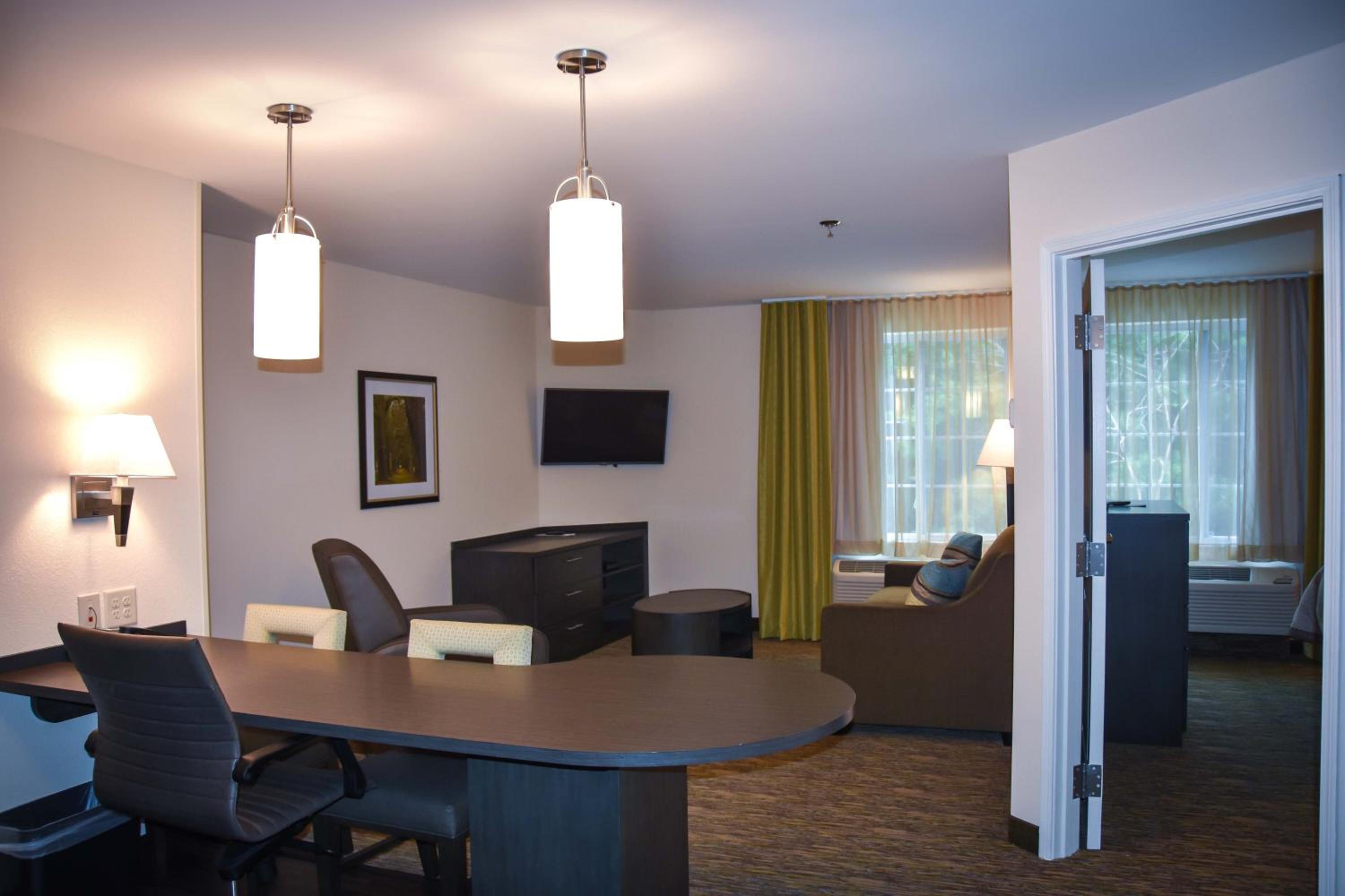Columbus Vacations - Candlewood Suites Columbus-Northeast, an IHG Hotel - Property Image 3