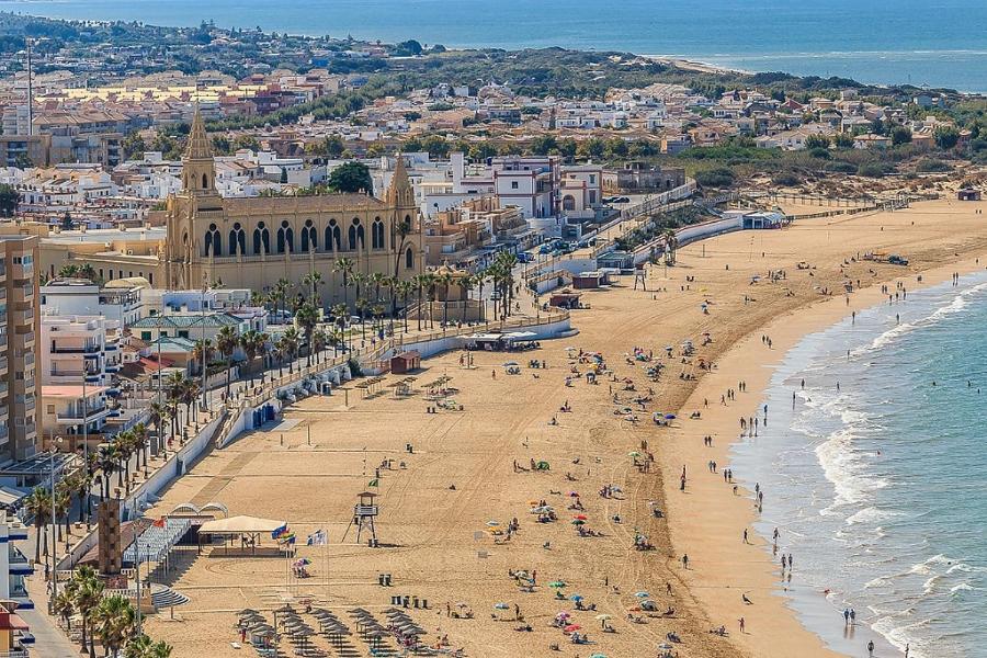 Apto Playa de Regla, primera linea, Parking, AA y wifi view 4