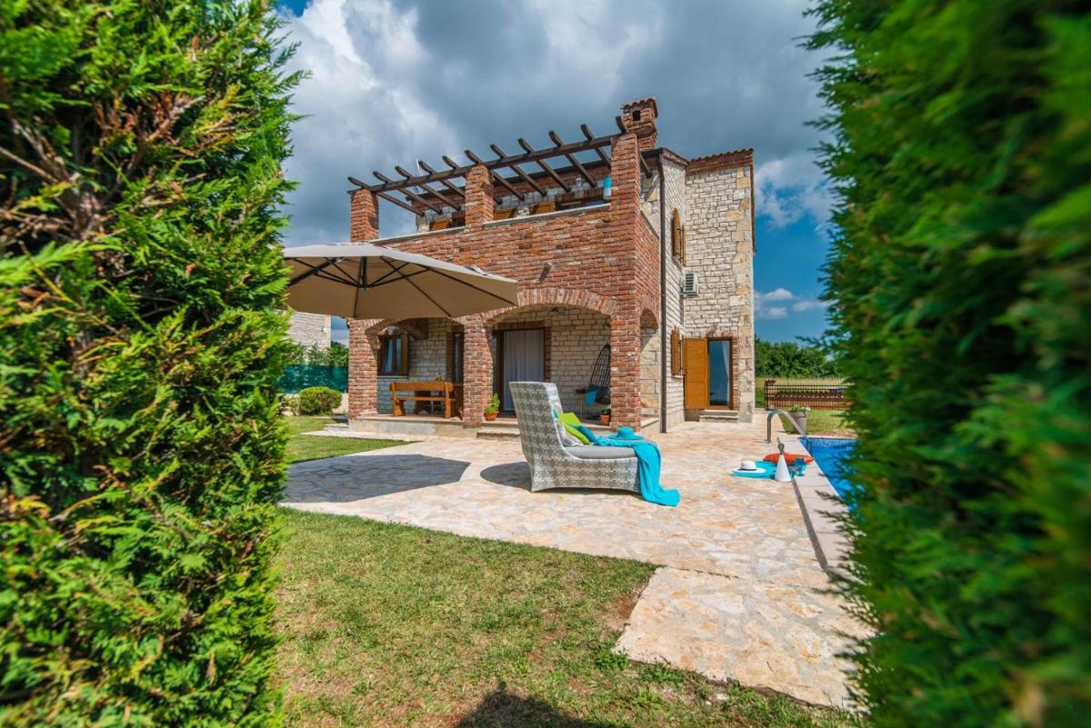 Paradis Villa Ana view 2