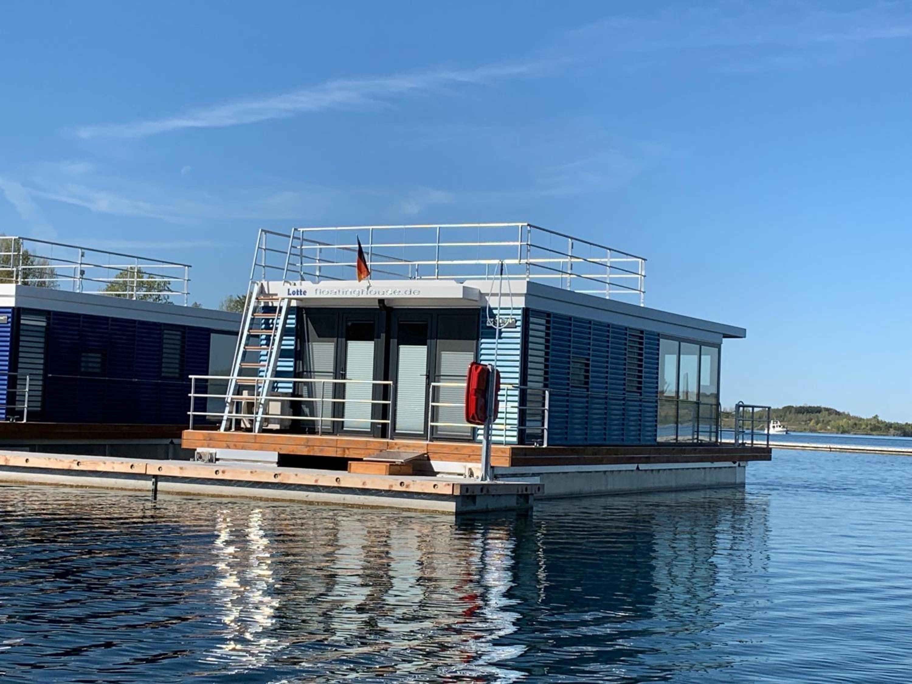 Hausboote Marina Braunsbedra