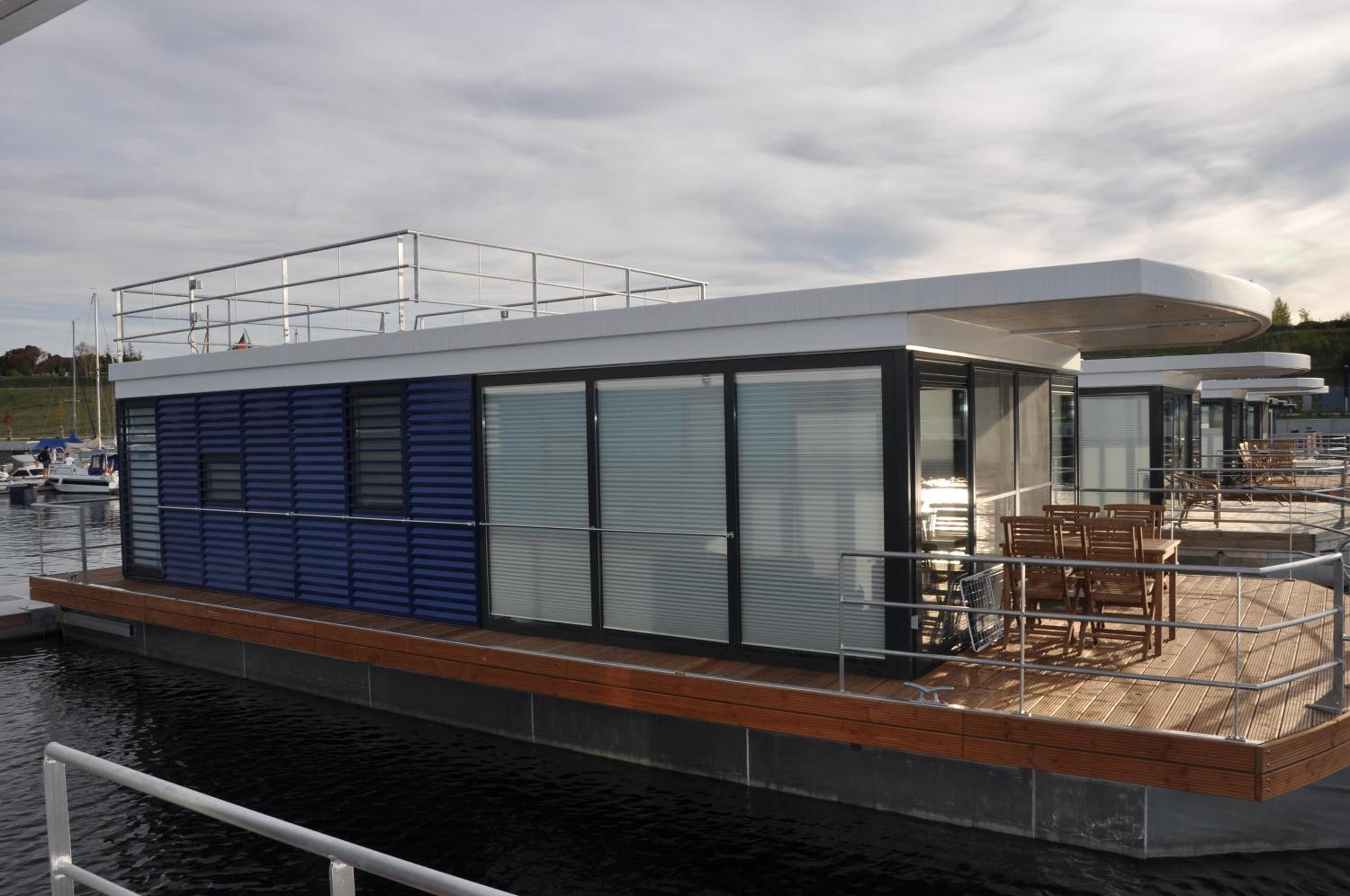 Hausboote Marina Braunsbedra