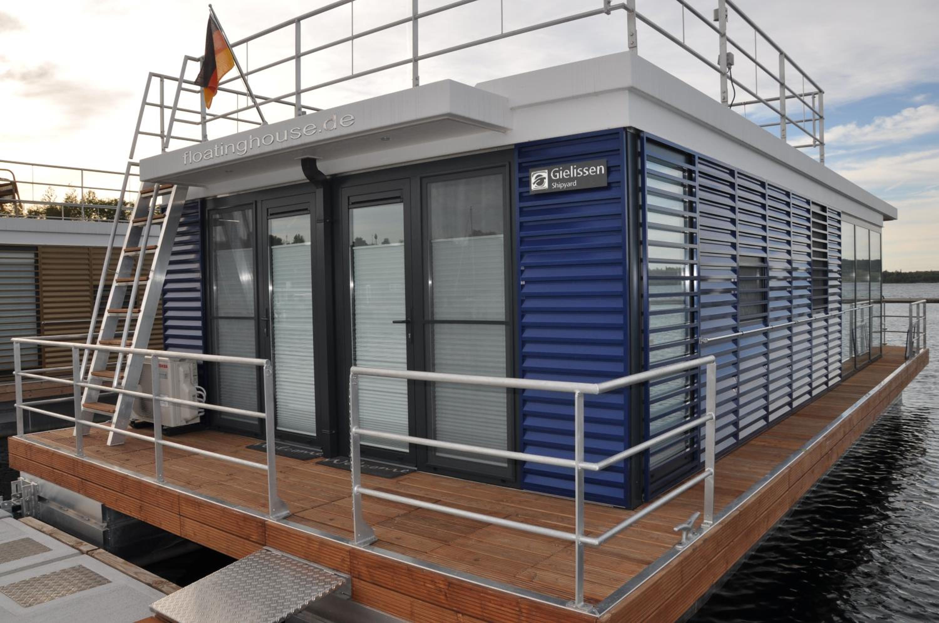 Hausboote Marina Braunsbedra