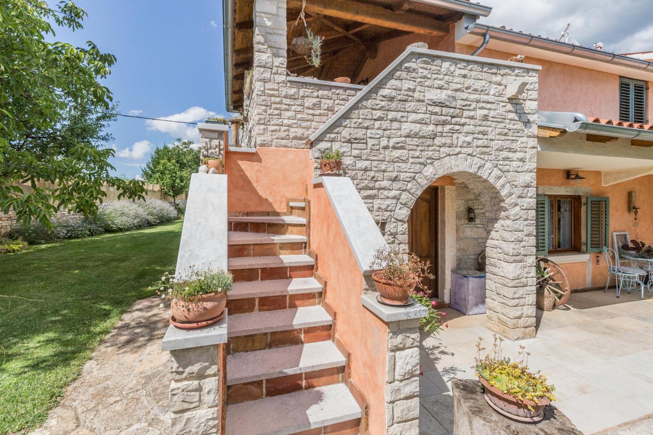 Beautiful villa Loreta with private pool near Pula and Rovinj view 5