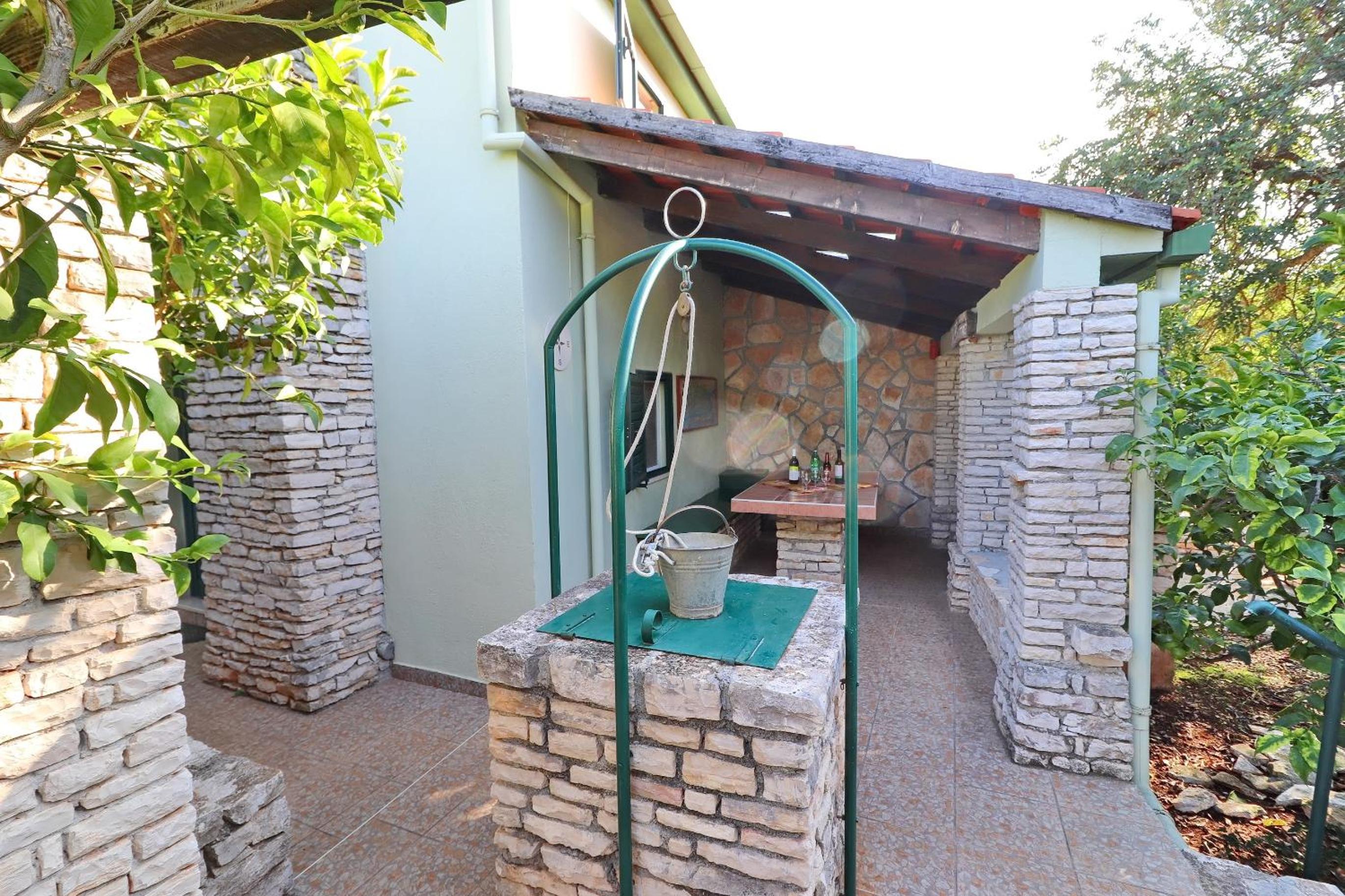 Stone House Oreb`s Cottage