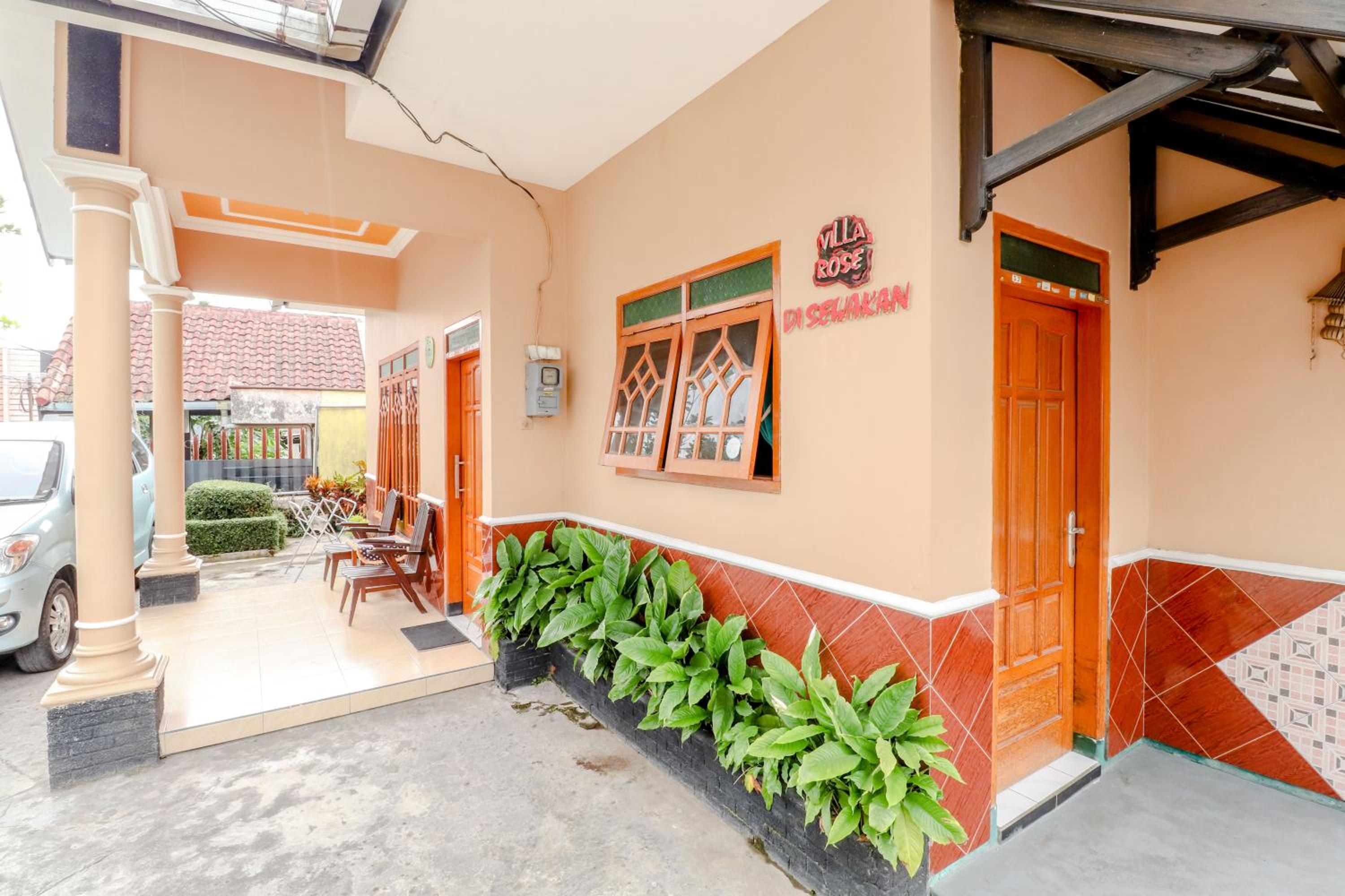 Villa Rose view 4