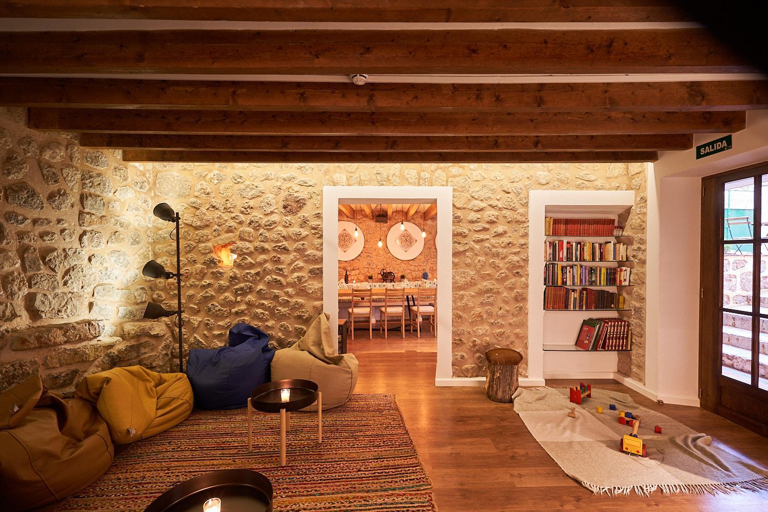 lounge