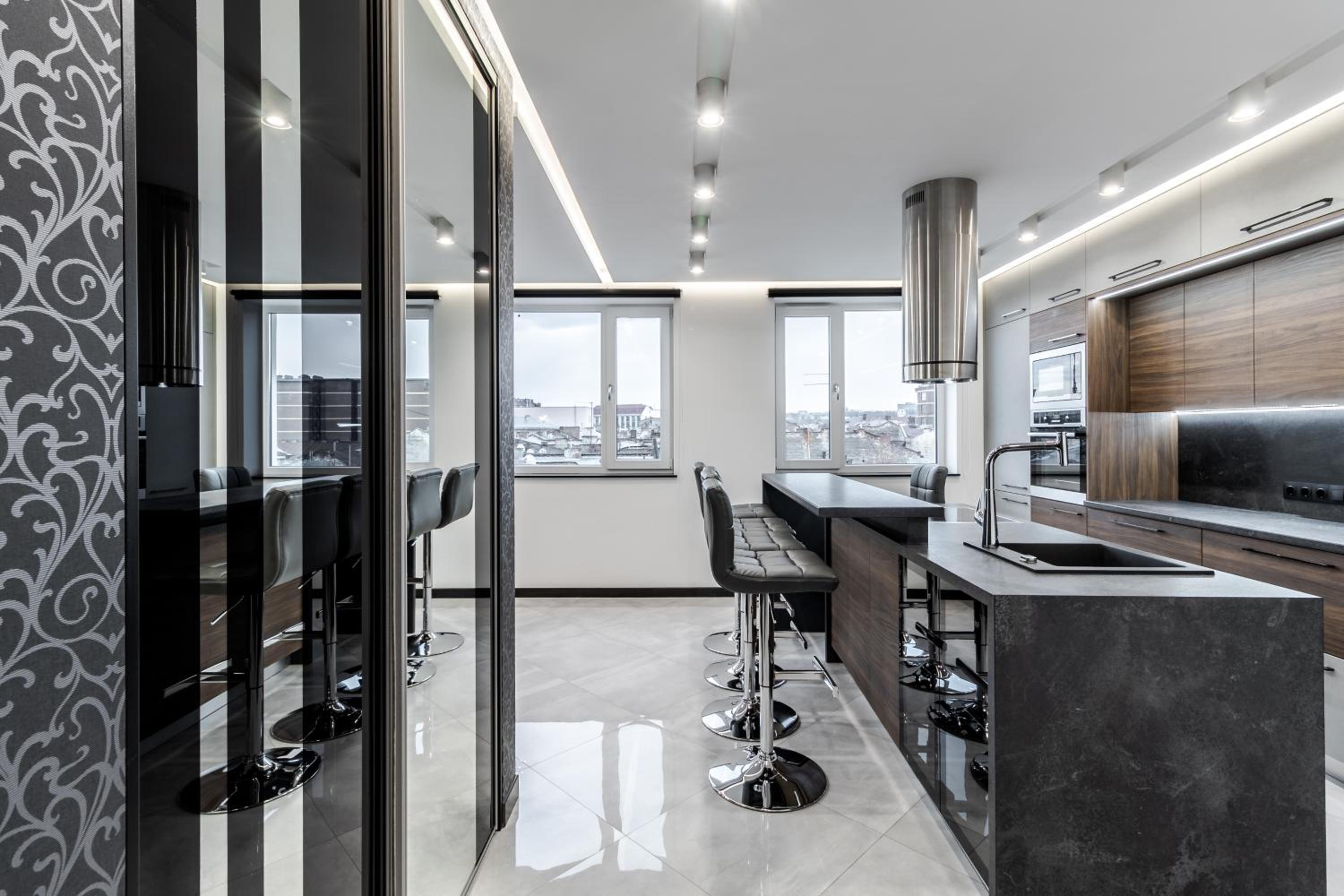 InshiApartments on Hazova str 5 view 5