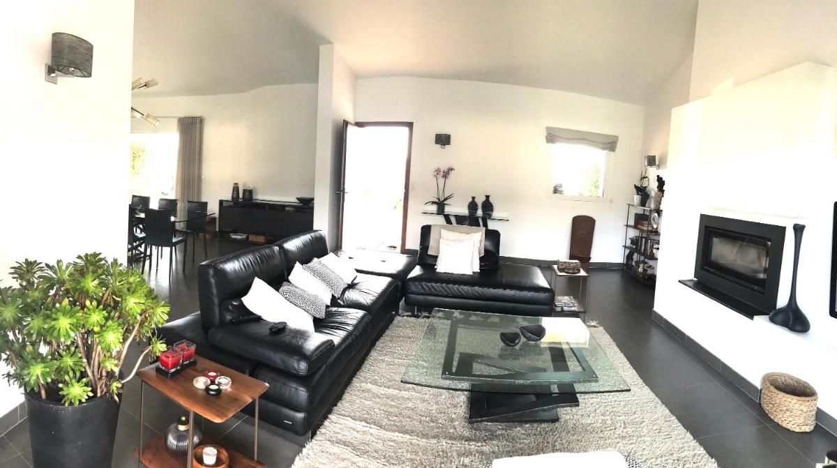 Villa RIVIERA view 4