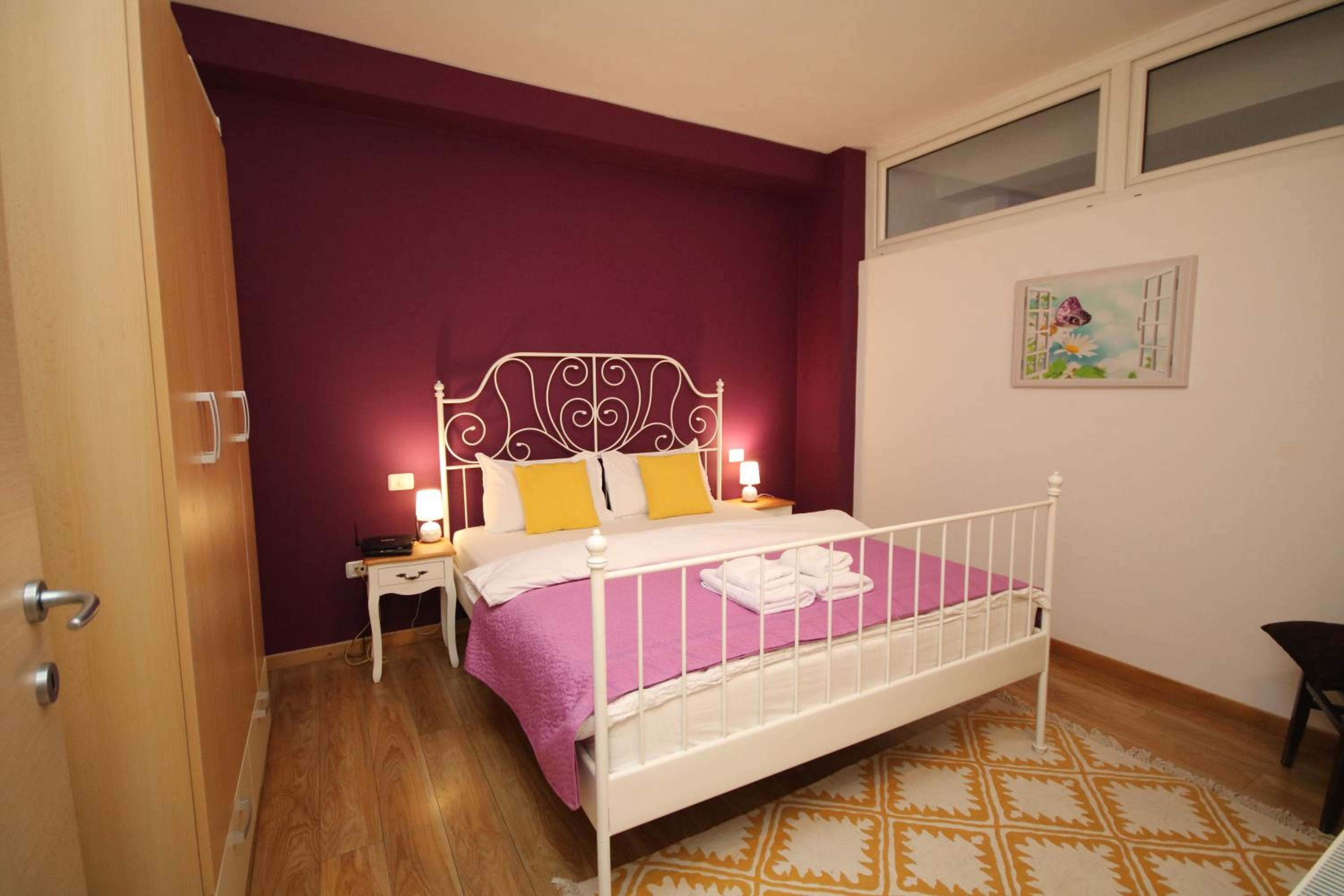 Hotel Lila Apartment - Image 1