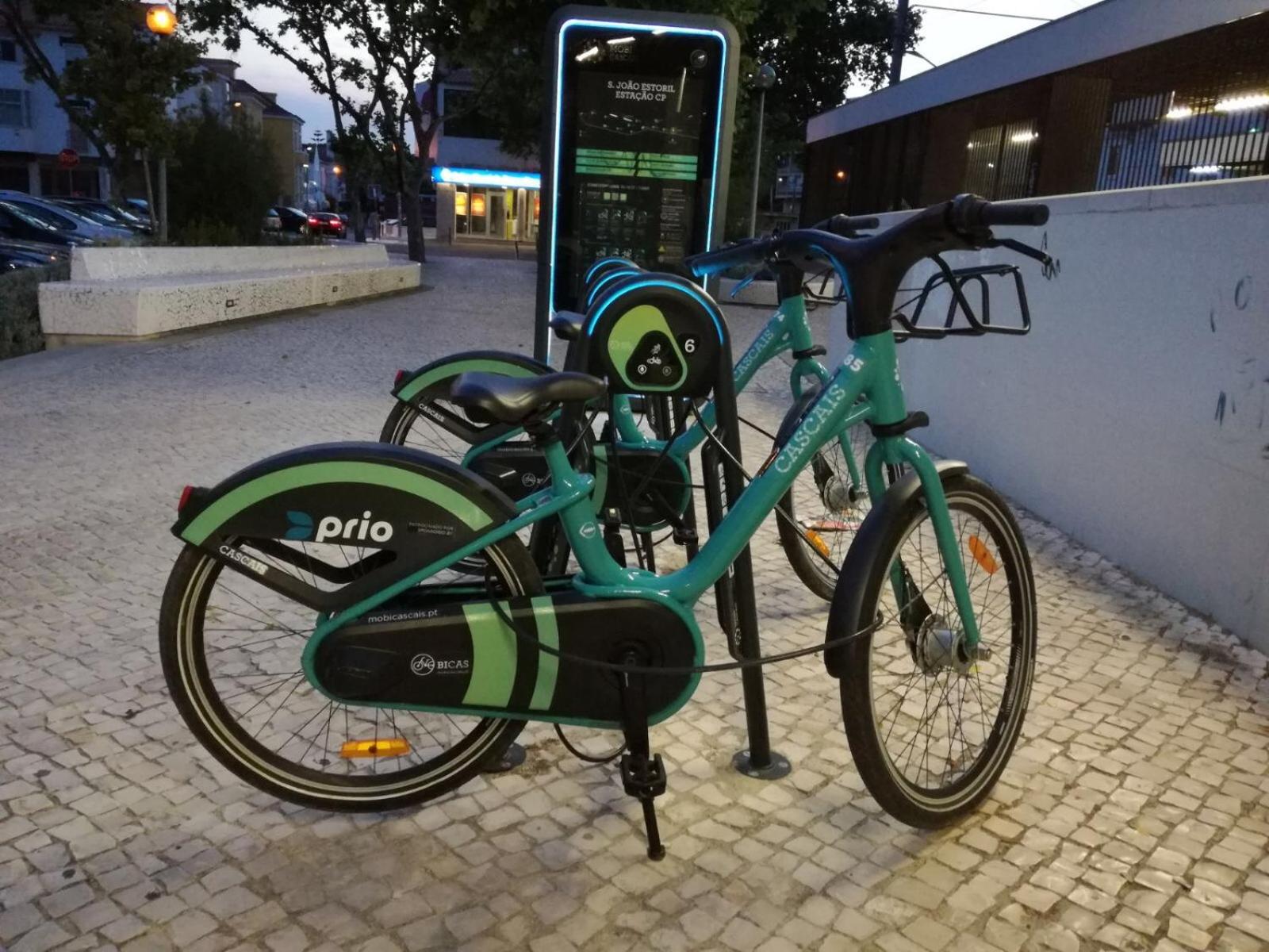 White Apartment - T2 near Beach view 4