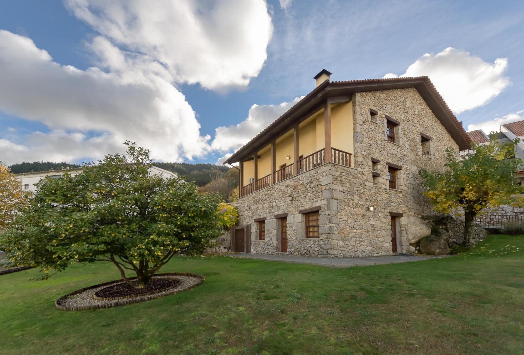 SerraVale - House & Nature view 2