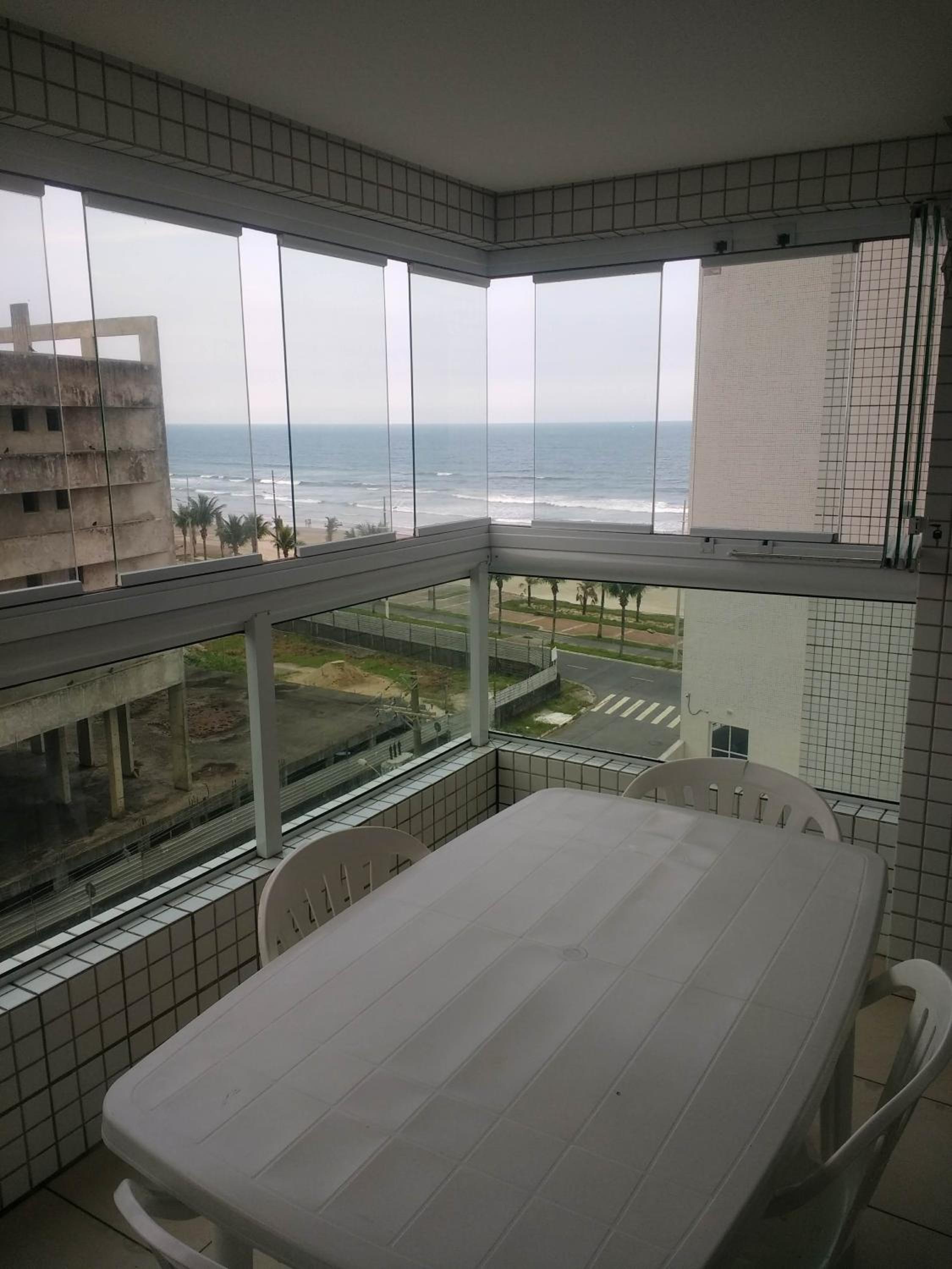 Apartamento para temporada Condomínio Ilha de Noronha Praia Grande SP