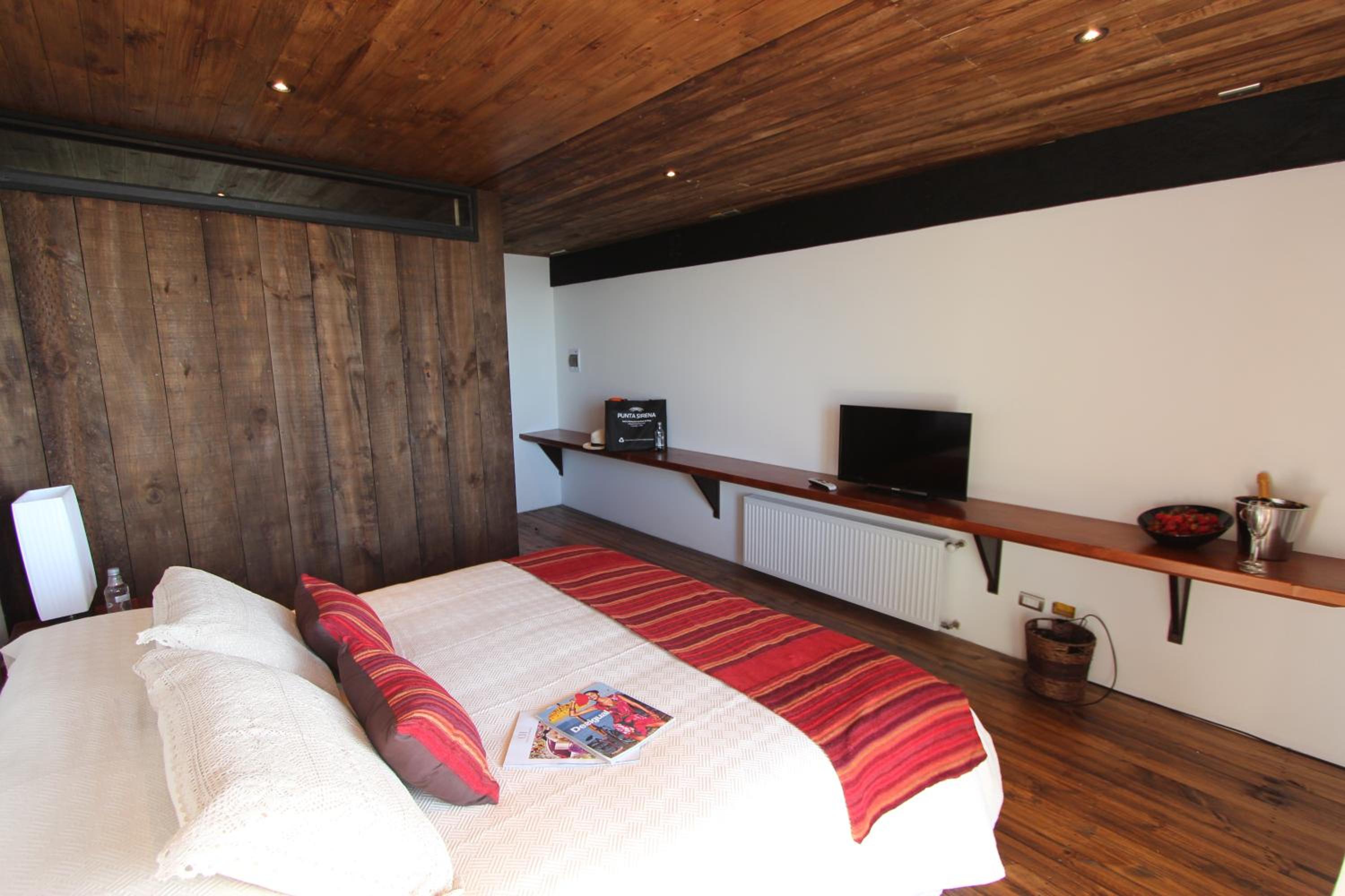 Hotel Punta Sirena