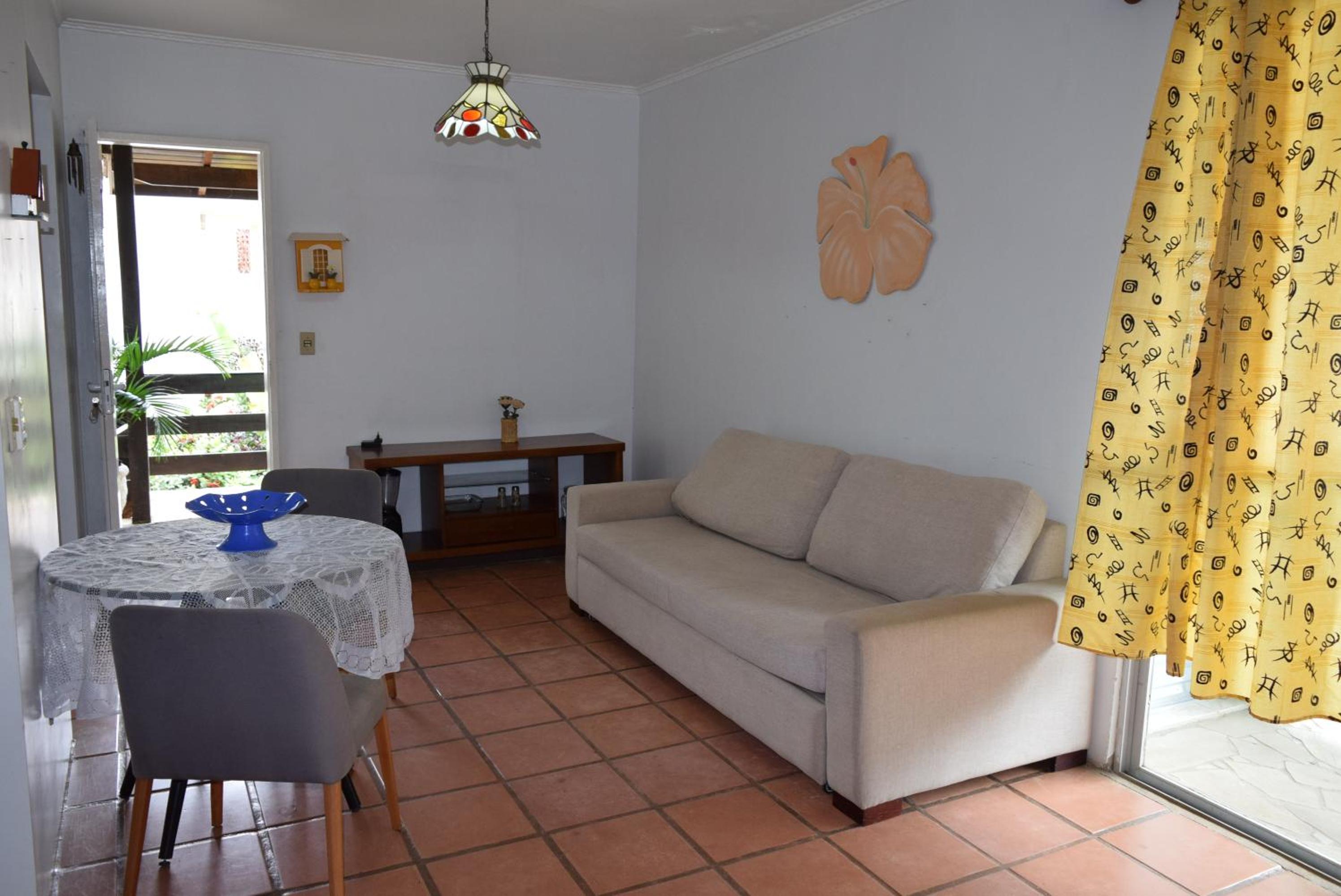 Praia de Maranduba - Em frente ao Mar - Apto Duplo para até 12 pessoas - Internet fibra - Churrasqueira privativa view 5