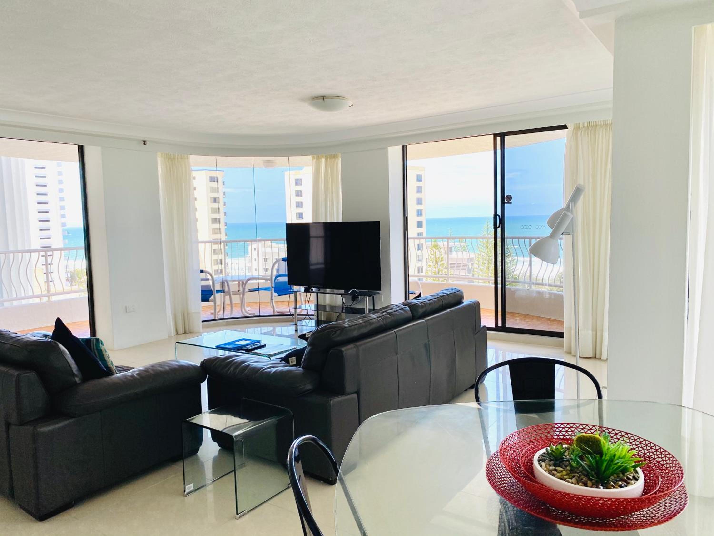 Aegean Apartments Surfers Paradise