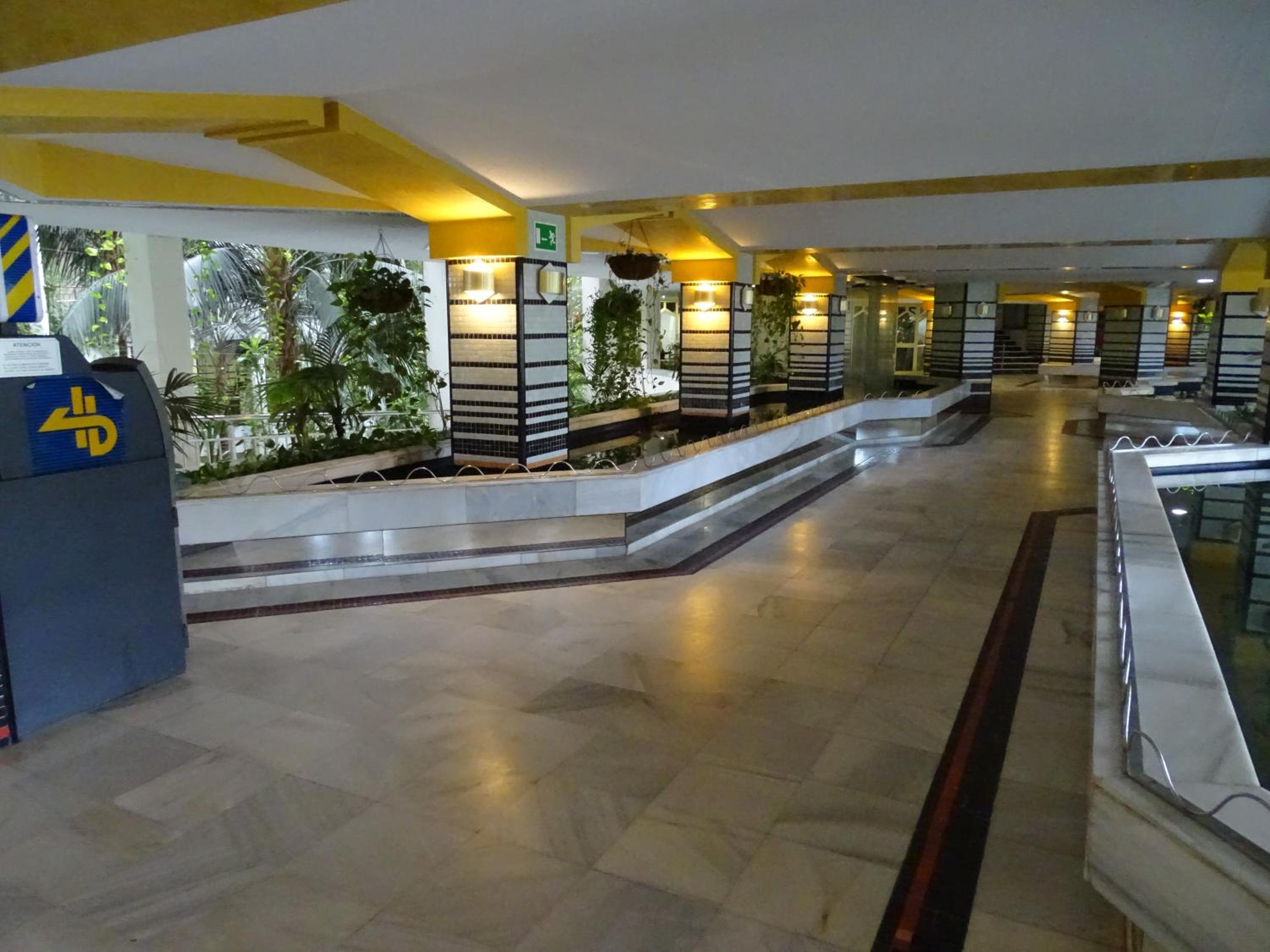 APARTAMENTO EN BENALBEACH