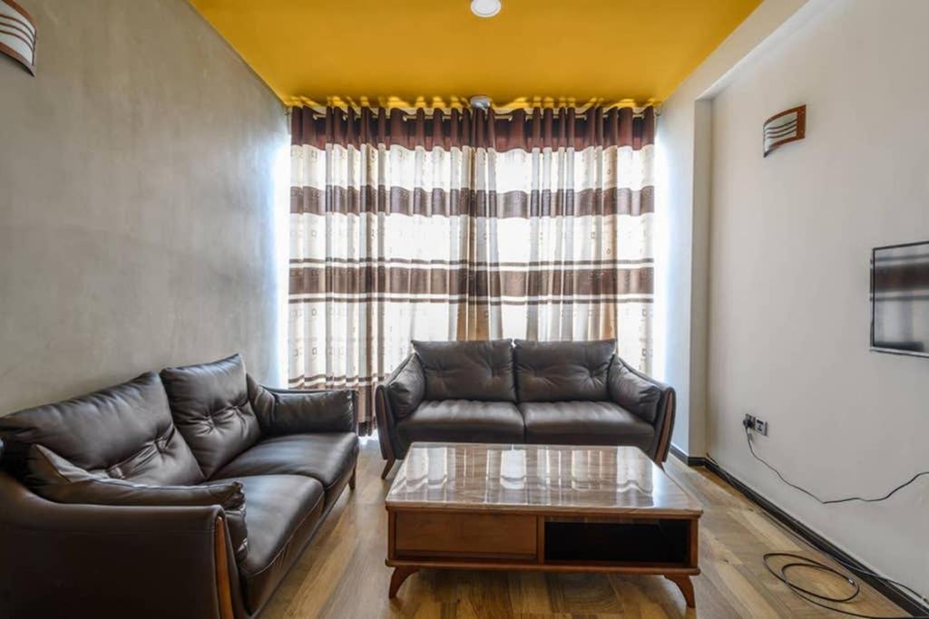 Amaze Residence luxury 2 bedroom apartment 3 view 4