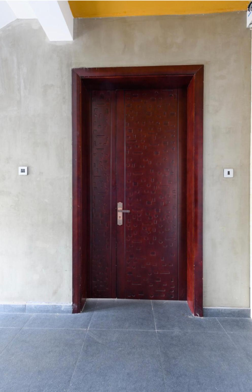 Amaze Residence luxury 2 bedroom apartment 4 view 4