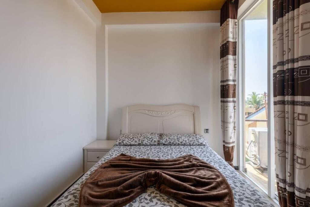 Amaze Residence luxury 2 bedroom apartment 5 view 4