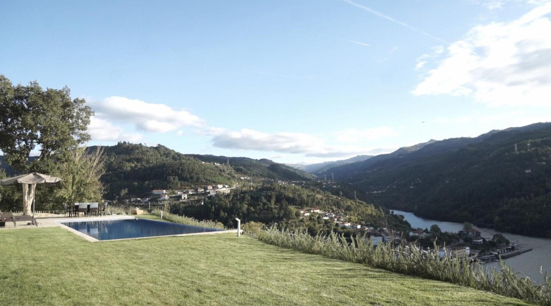 Casa de Ribadouro view 5