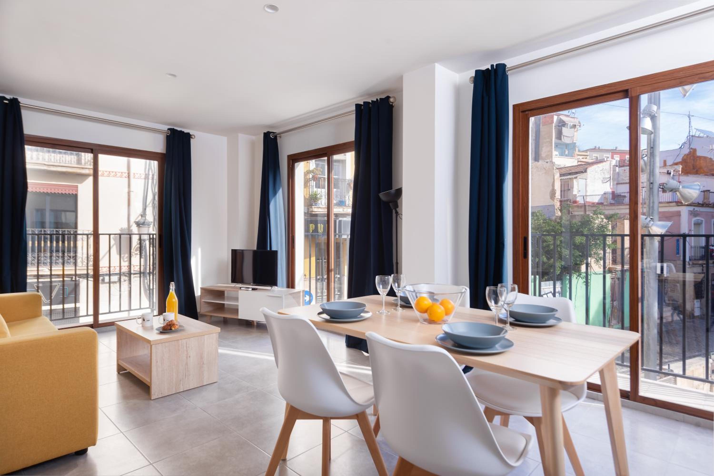 Apartamentos Quijano by Be Alicante