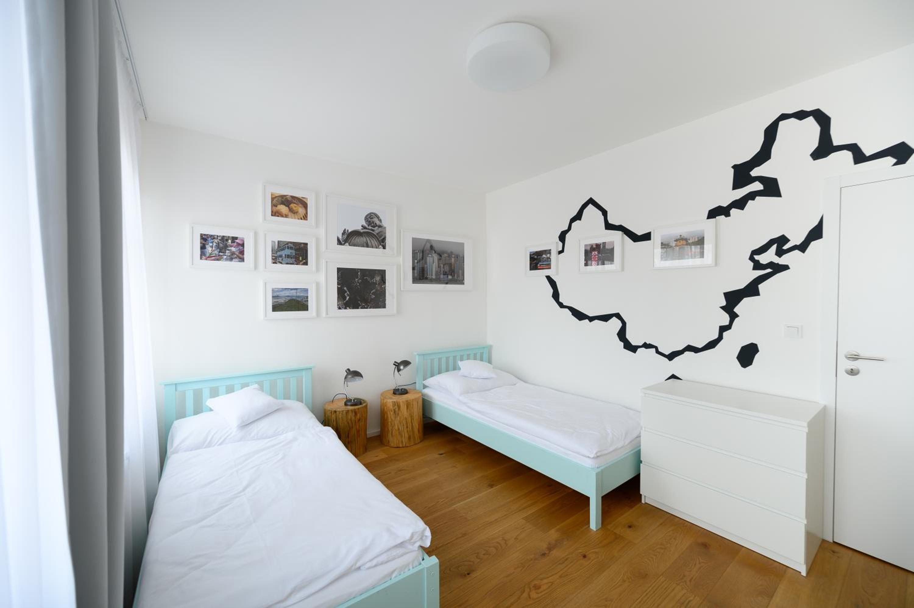 Světoběžník Bed & Wine
