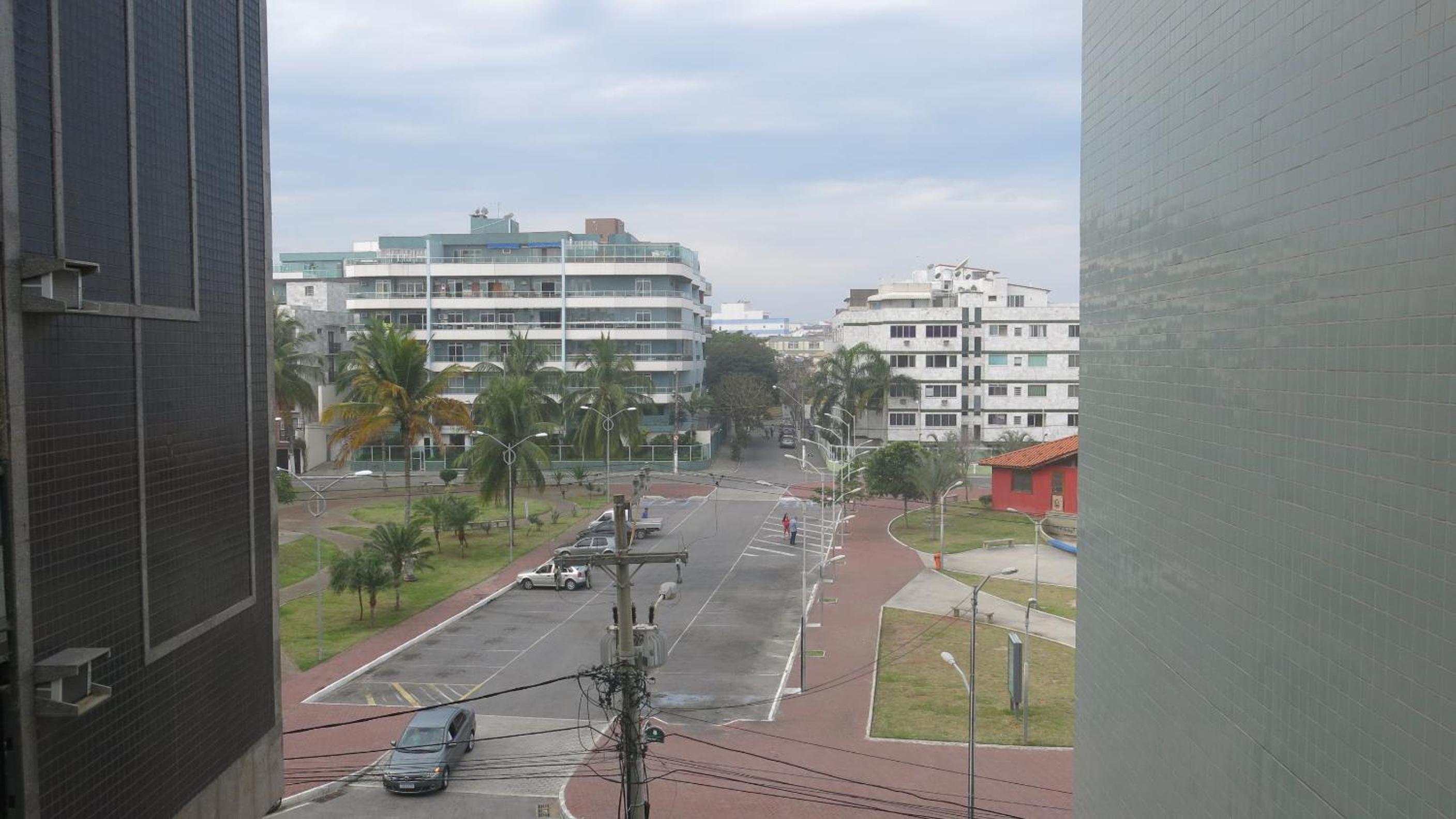 Joneson aluga um apto 3 Quartos na beira da Praia do Forte