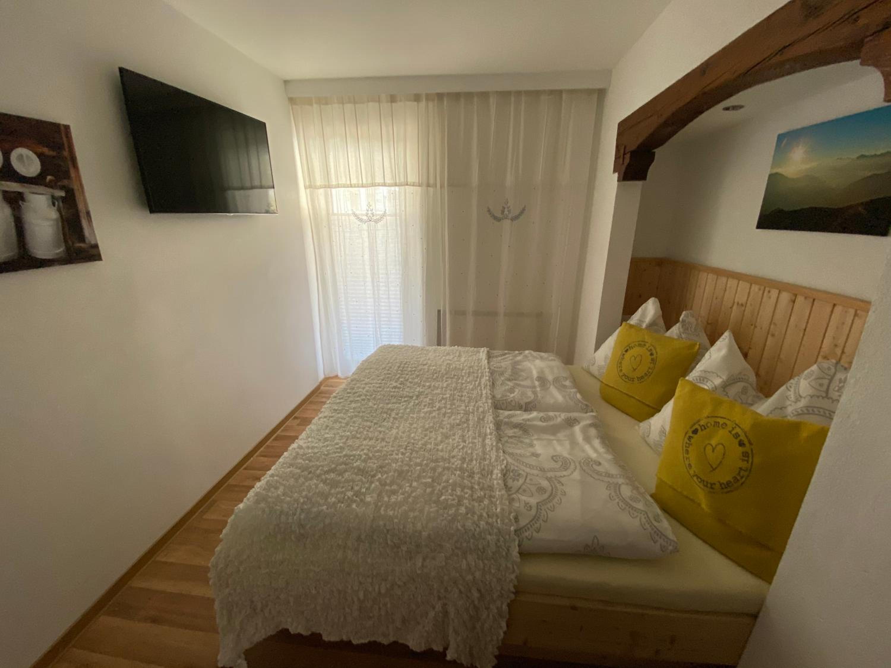 Photo 128