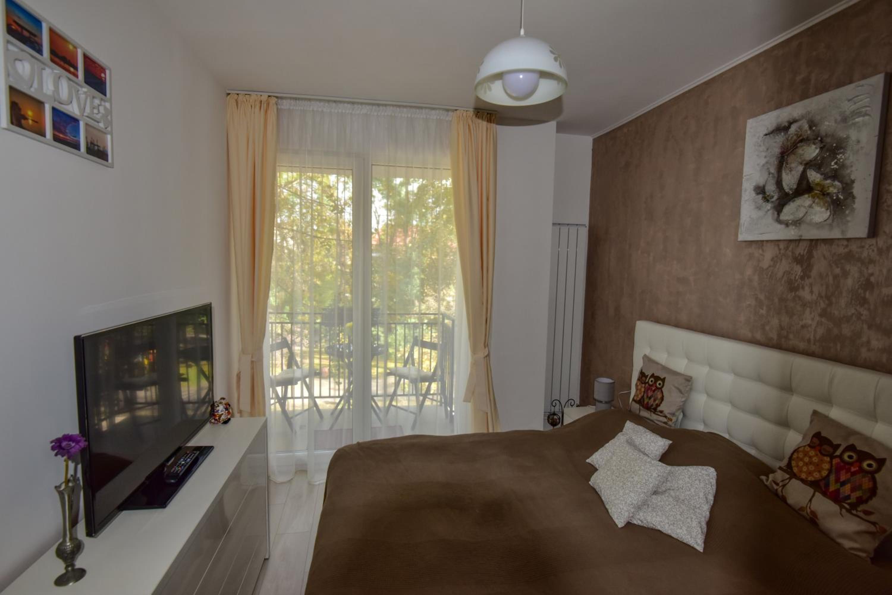 Central Park Apartment view 4