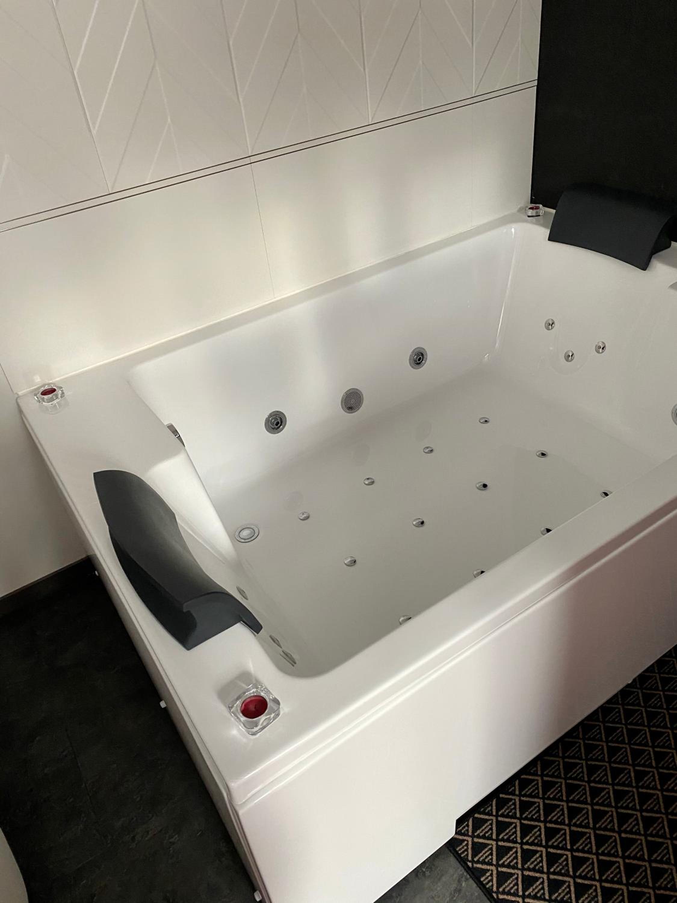 Jacuzzi