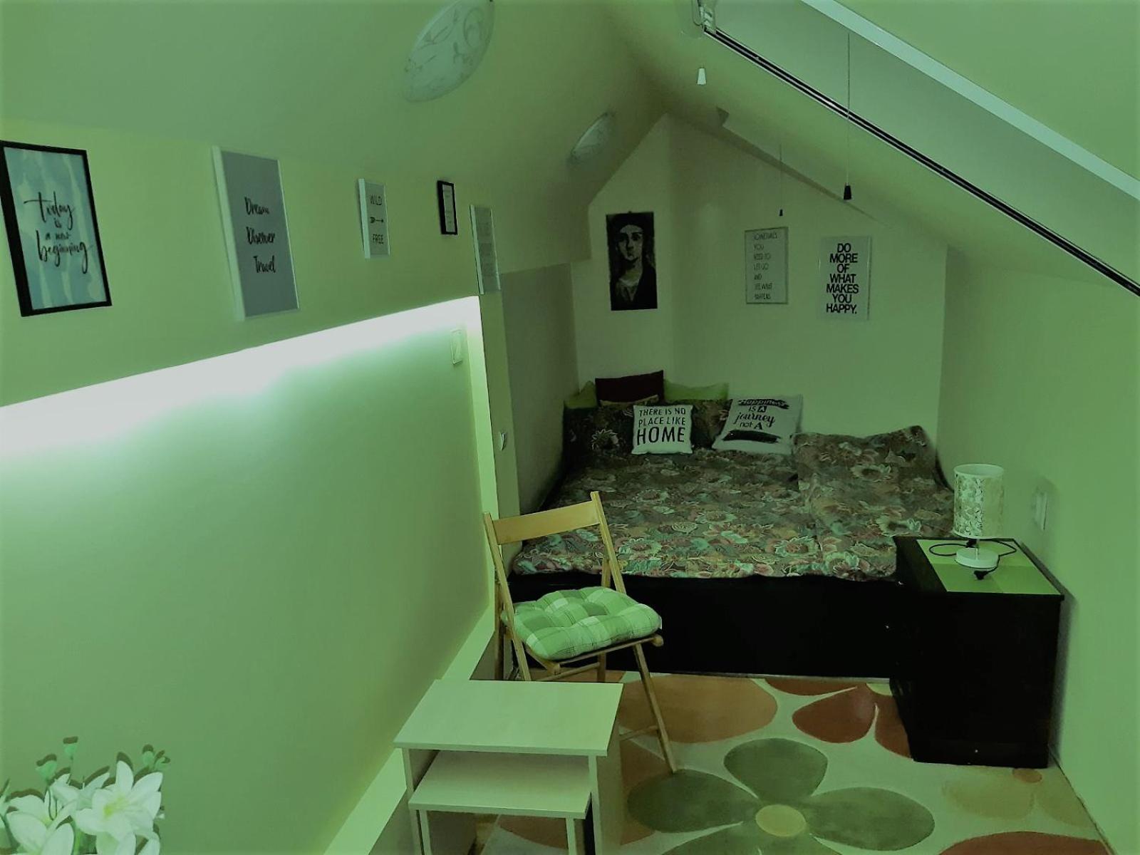 Photo 44