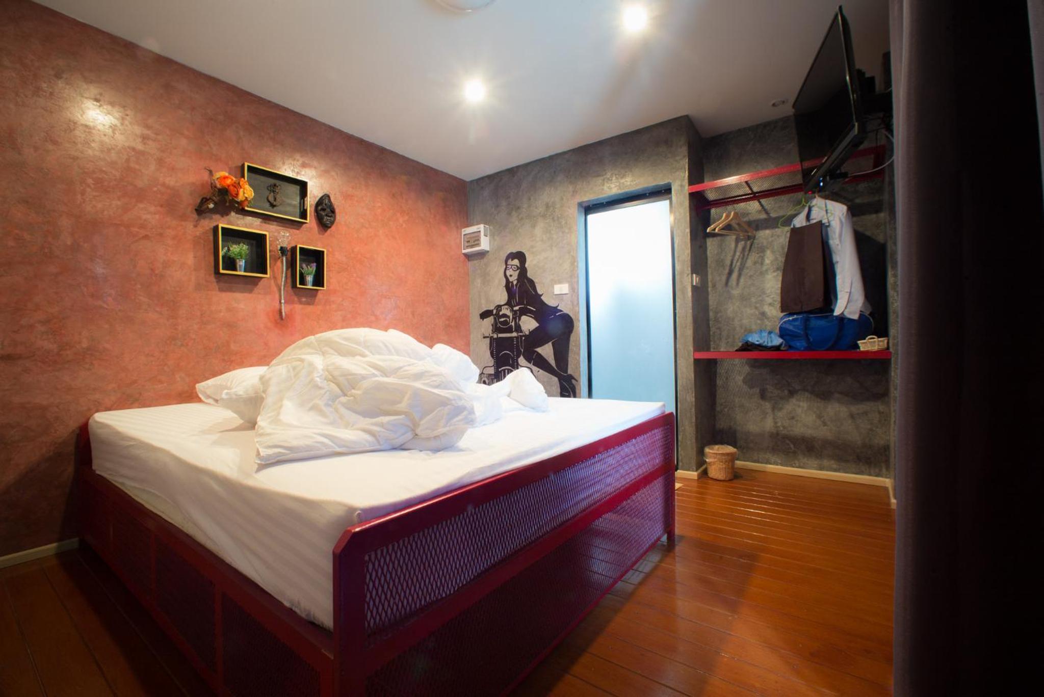 Patoey House