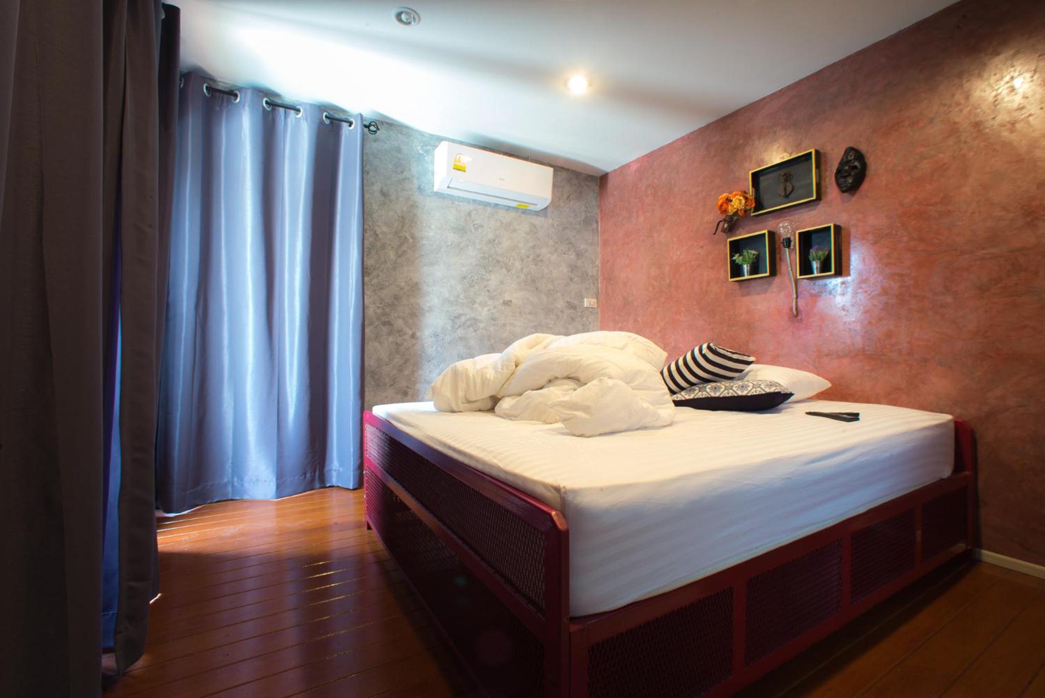 Patoey House
