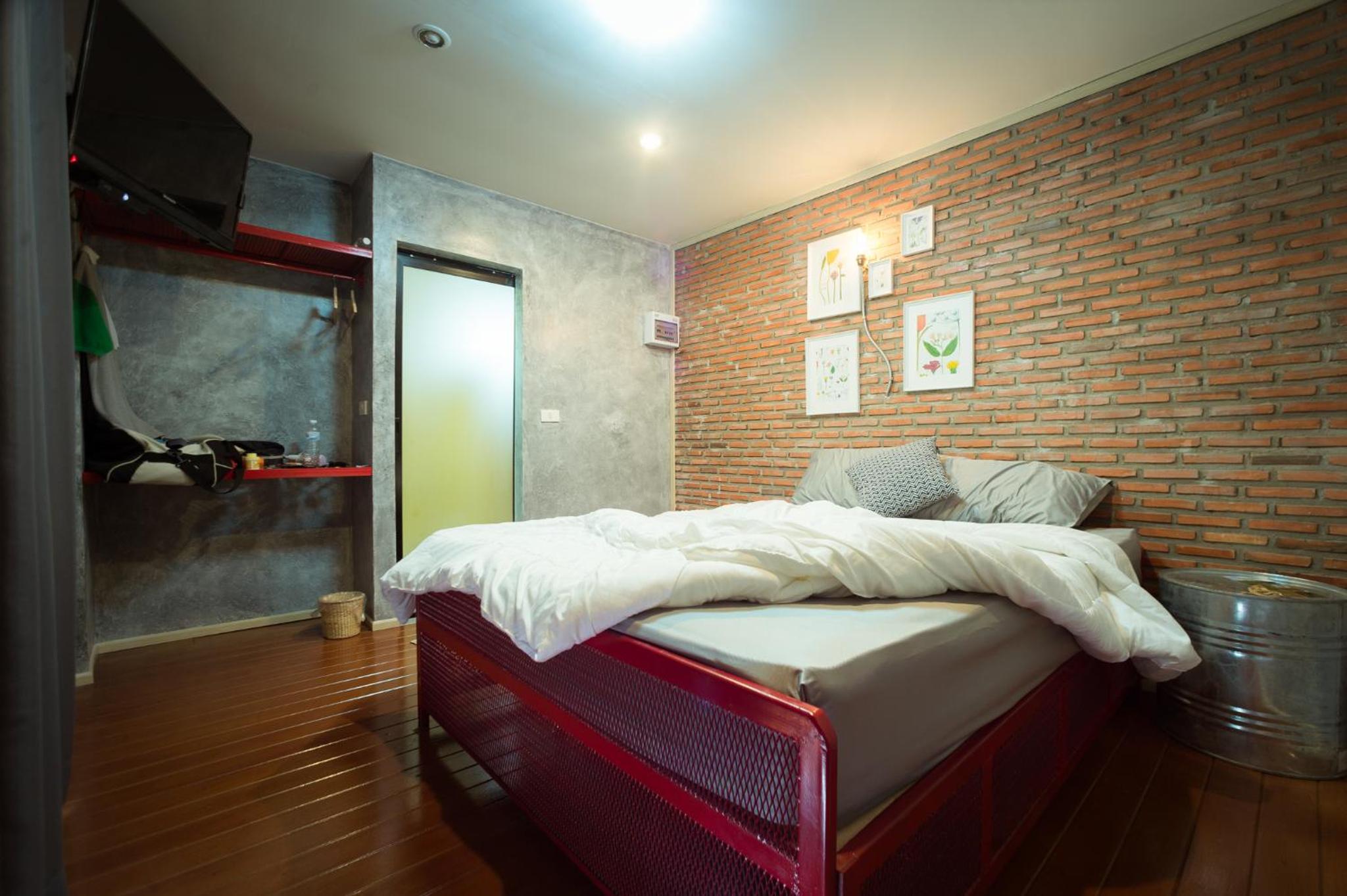 Patoey House