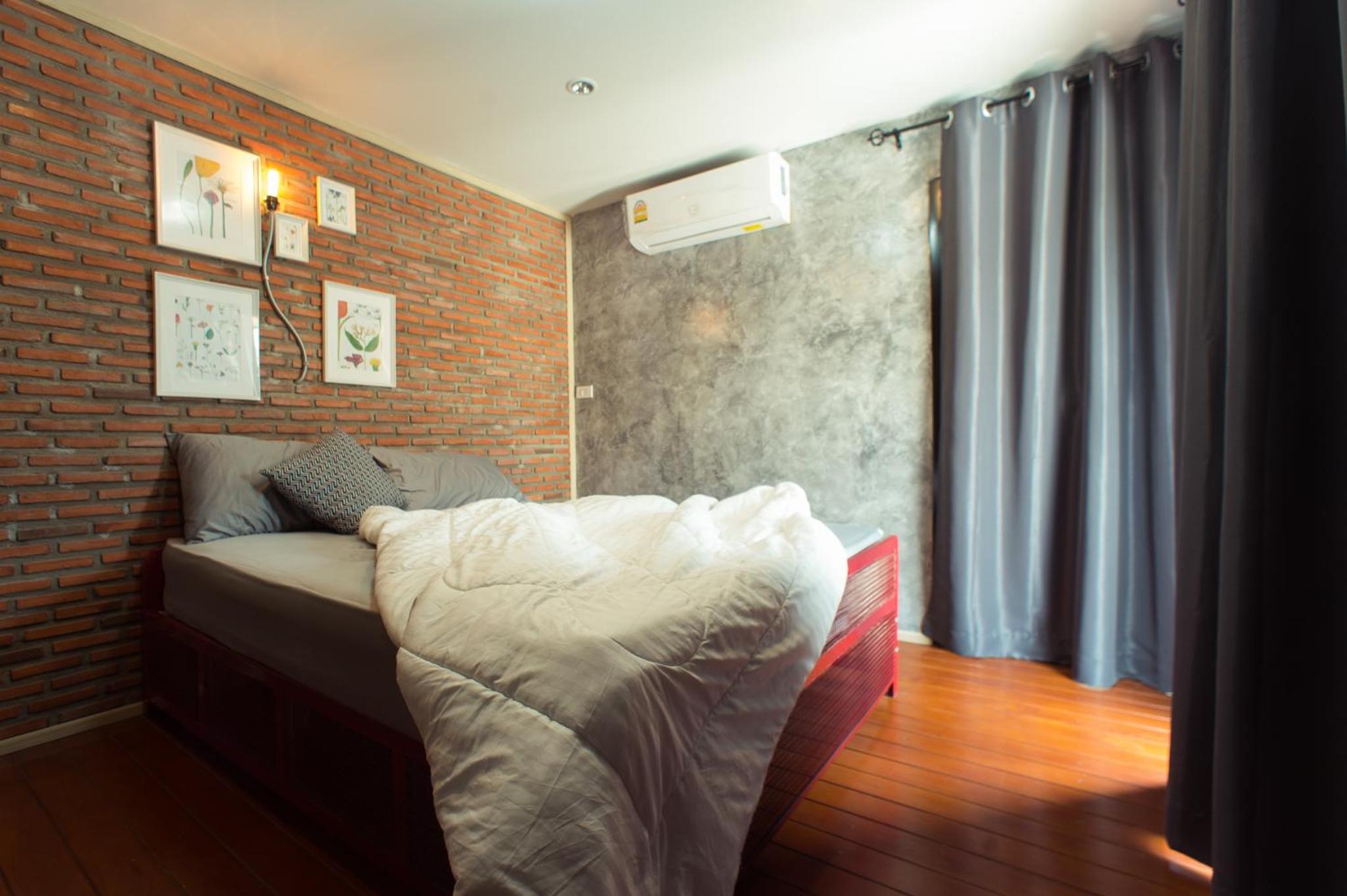 Patoey House