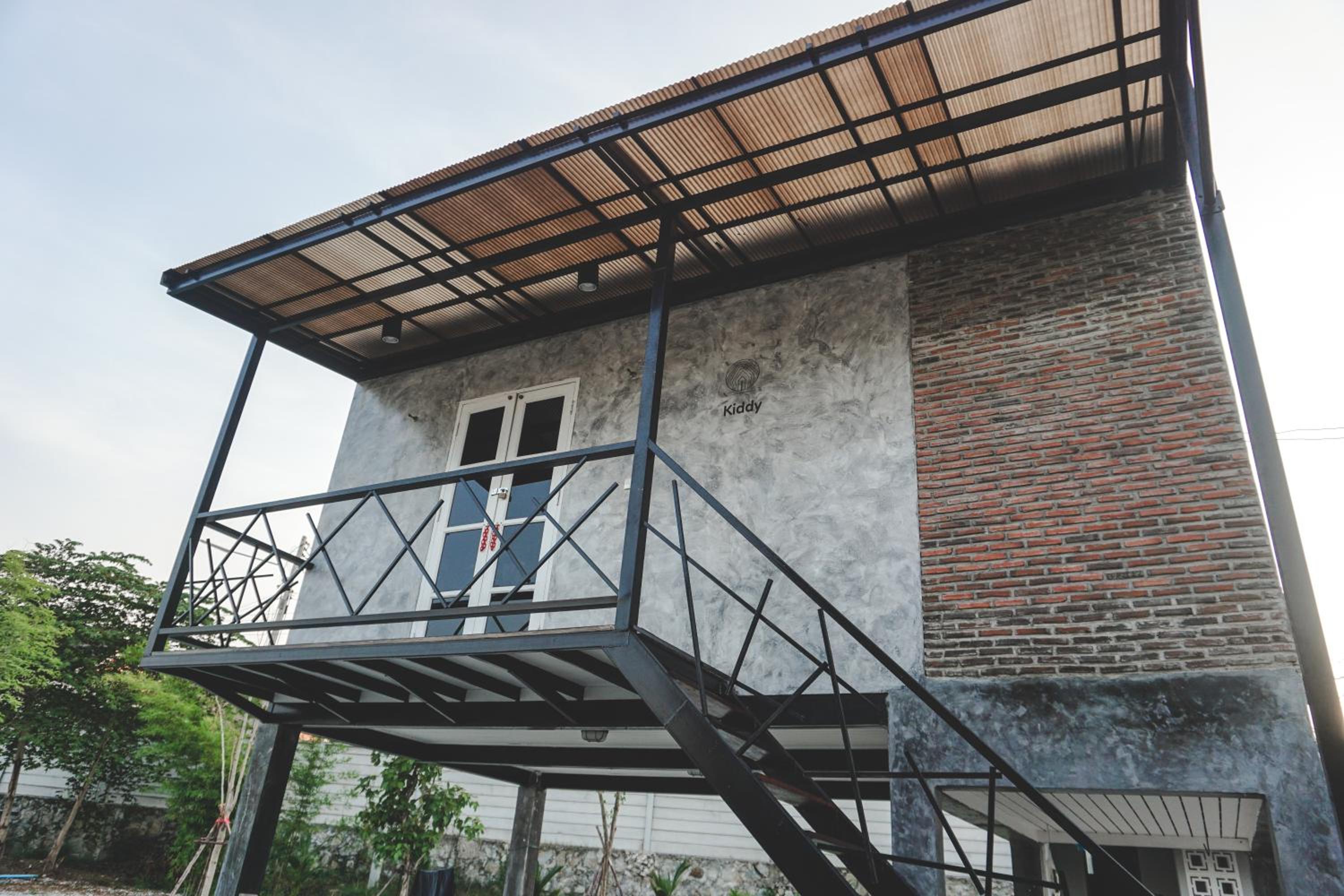 Patoey House