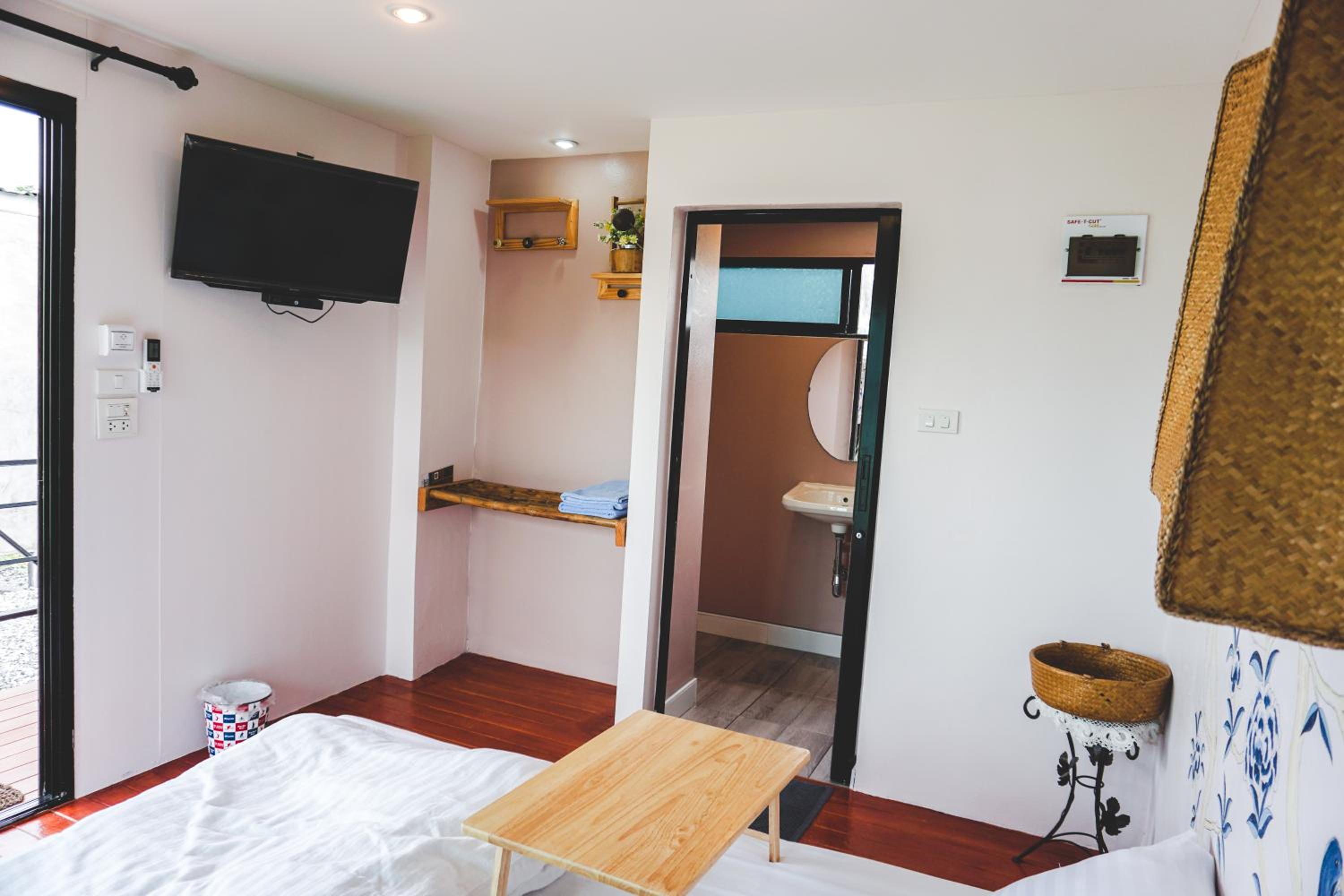 Patoey House