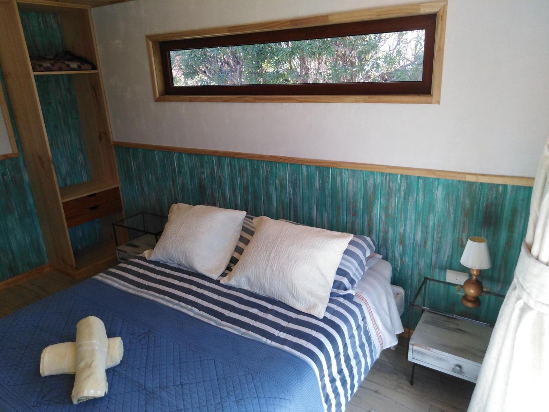 Hostal F