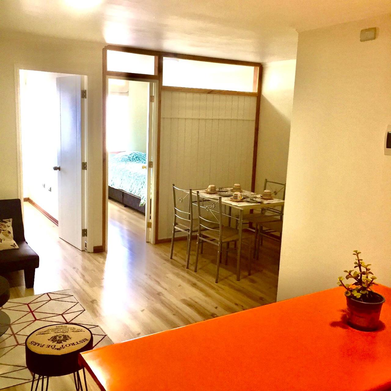 Departamento completo 43 mts2 (2 habs + 1 futón) - Centro Tomé - 5 personas max - Edificio Don Francisco