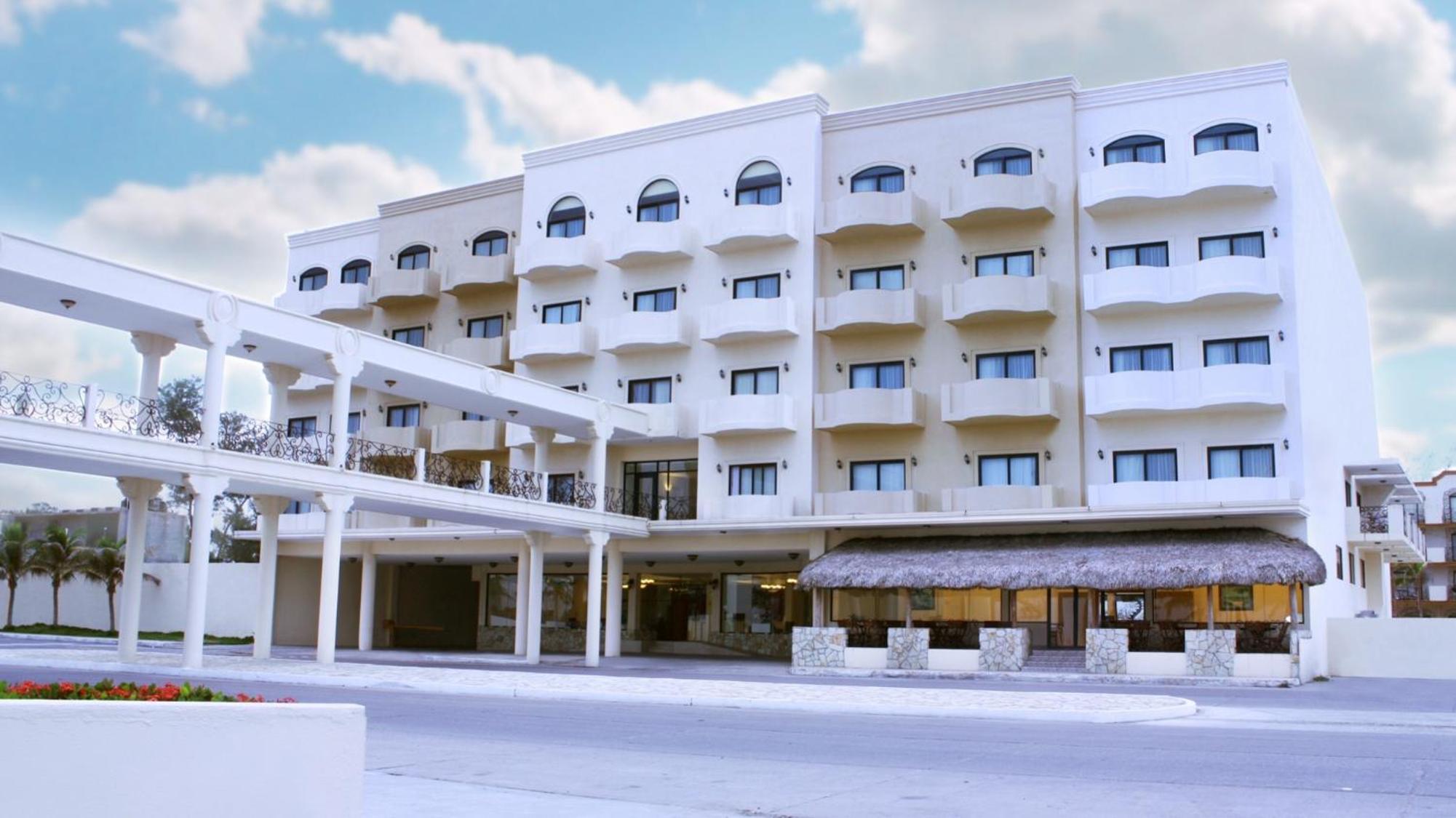 Tampico Vacations - Hotel Arenas del Mar Resort - Property Image 11