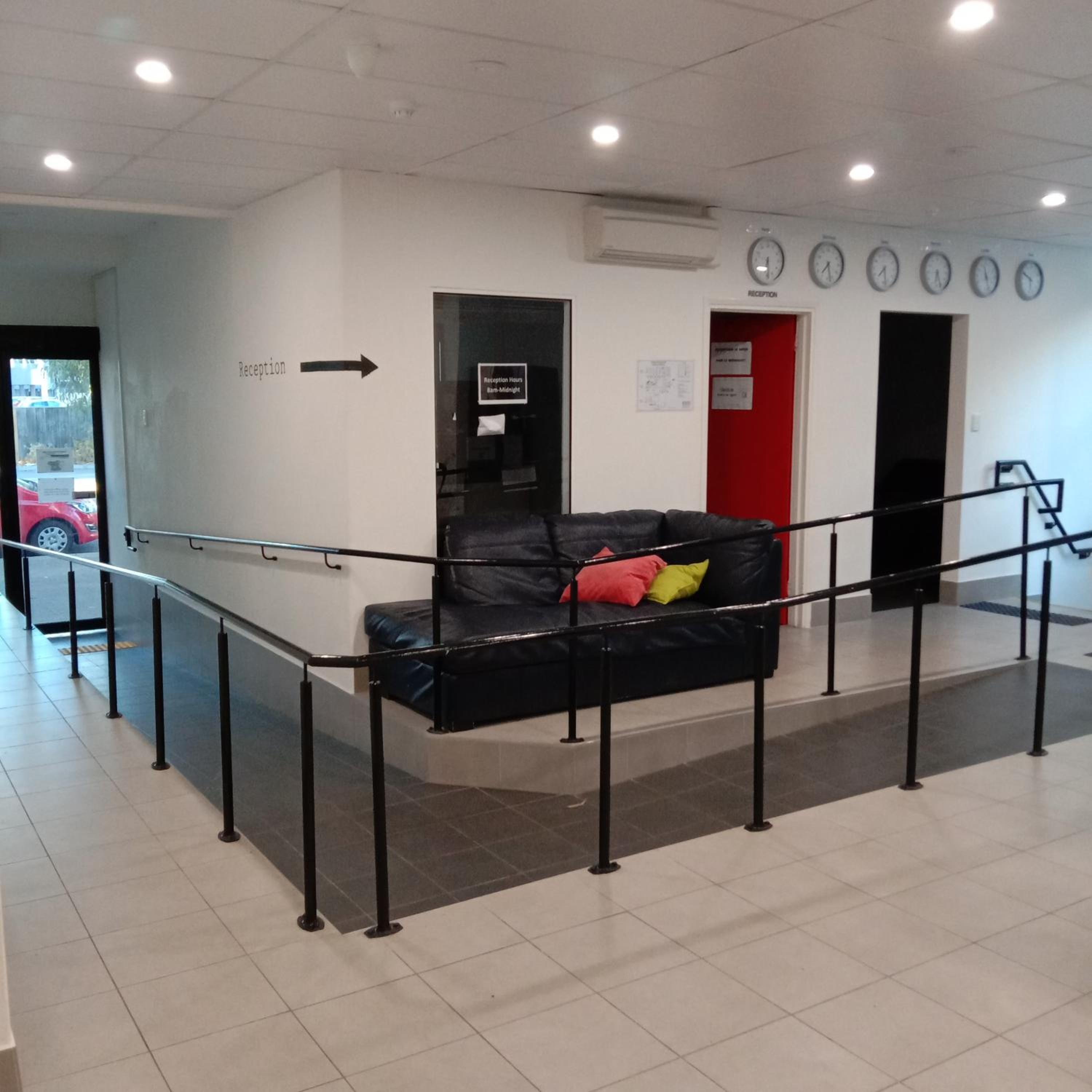 Perth City Backpackers Hostel - note - Valid passport required to check in — Perth