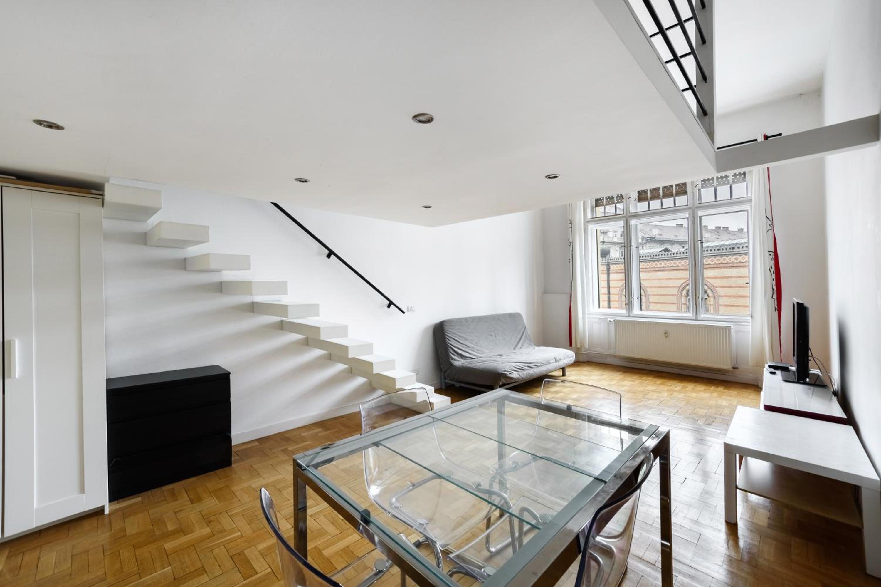Vanesia Boutique Apartment view 5