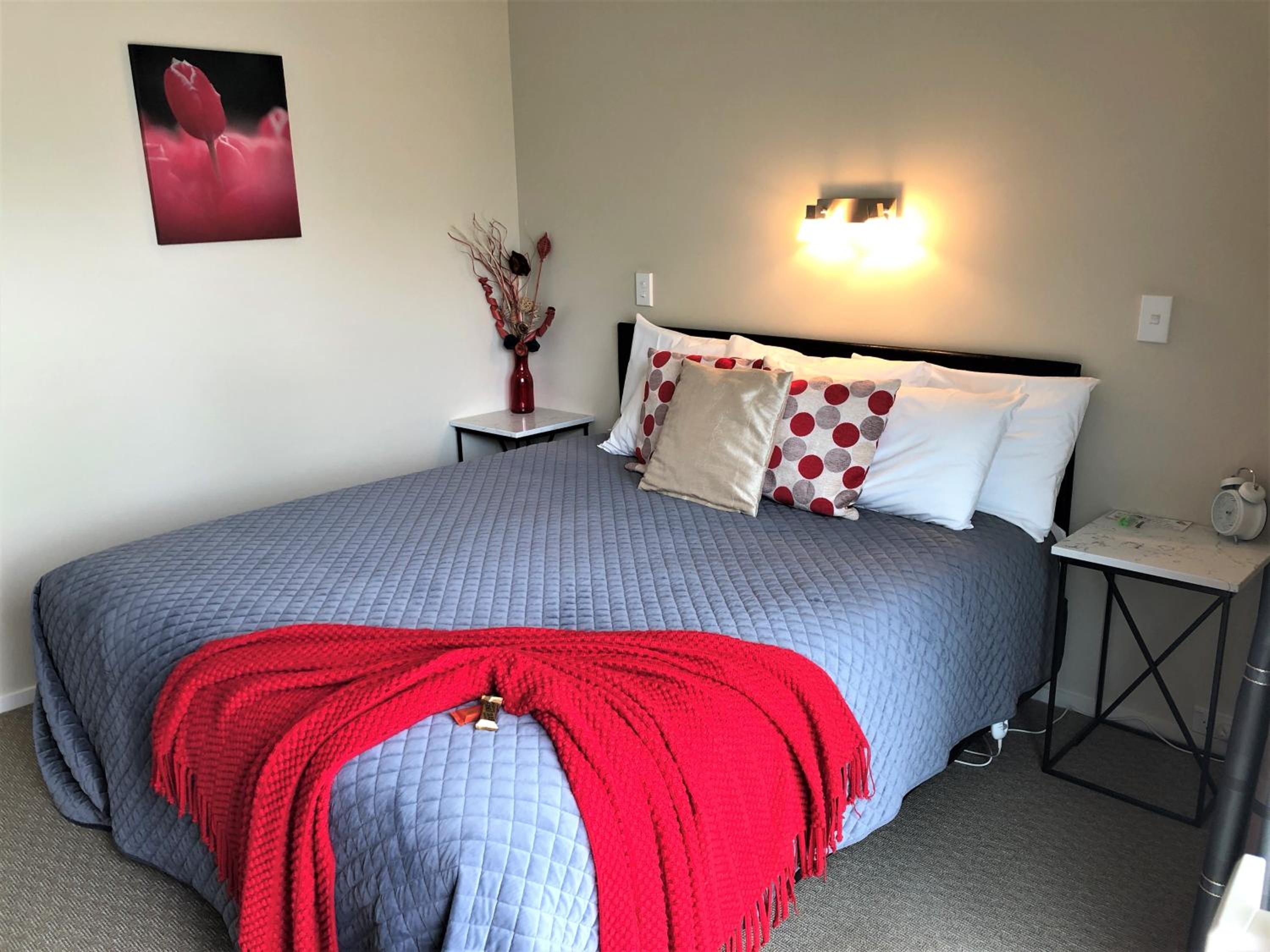 Fiordland Lakeview Motel and Apartments