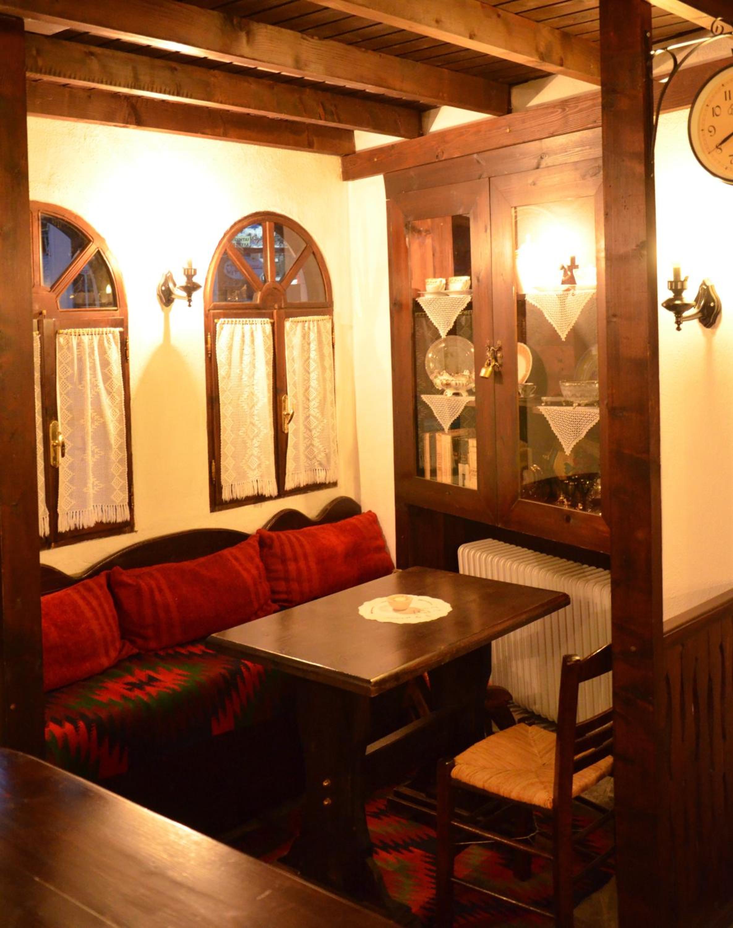 Traditional Guesthouse Lanari
